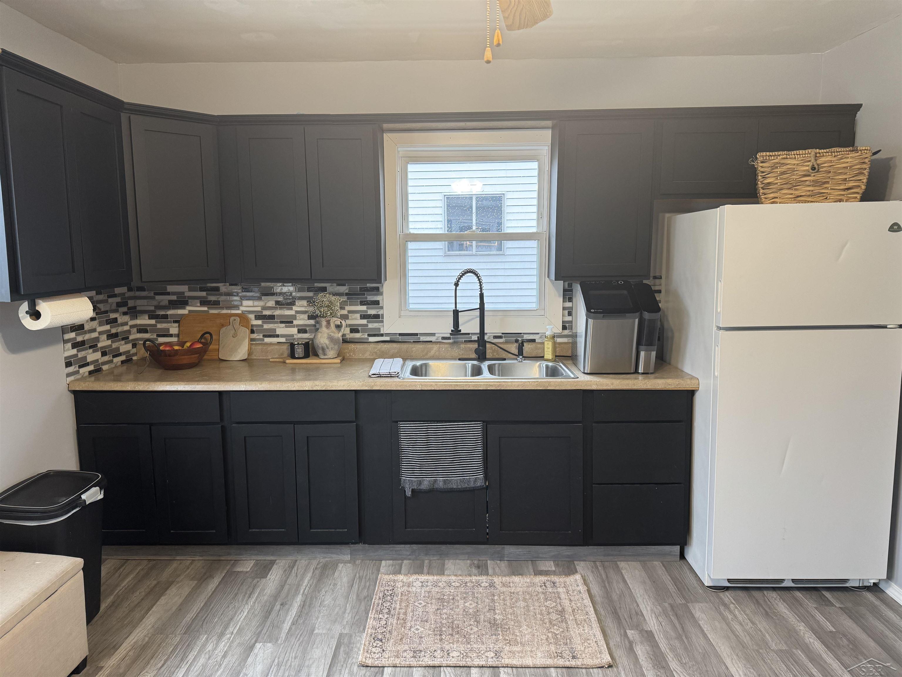 2028 Auburn Street Property Photo 7