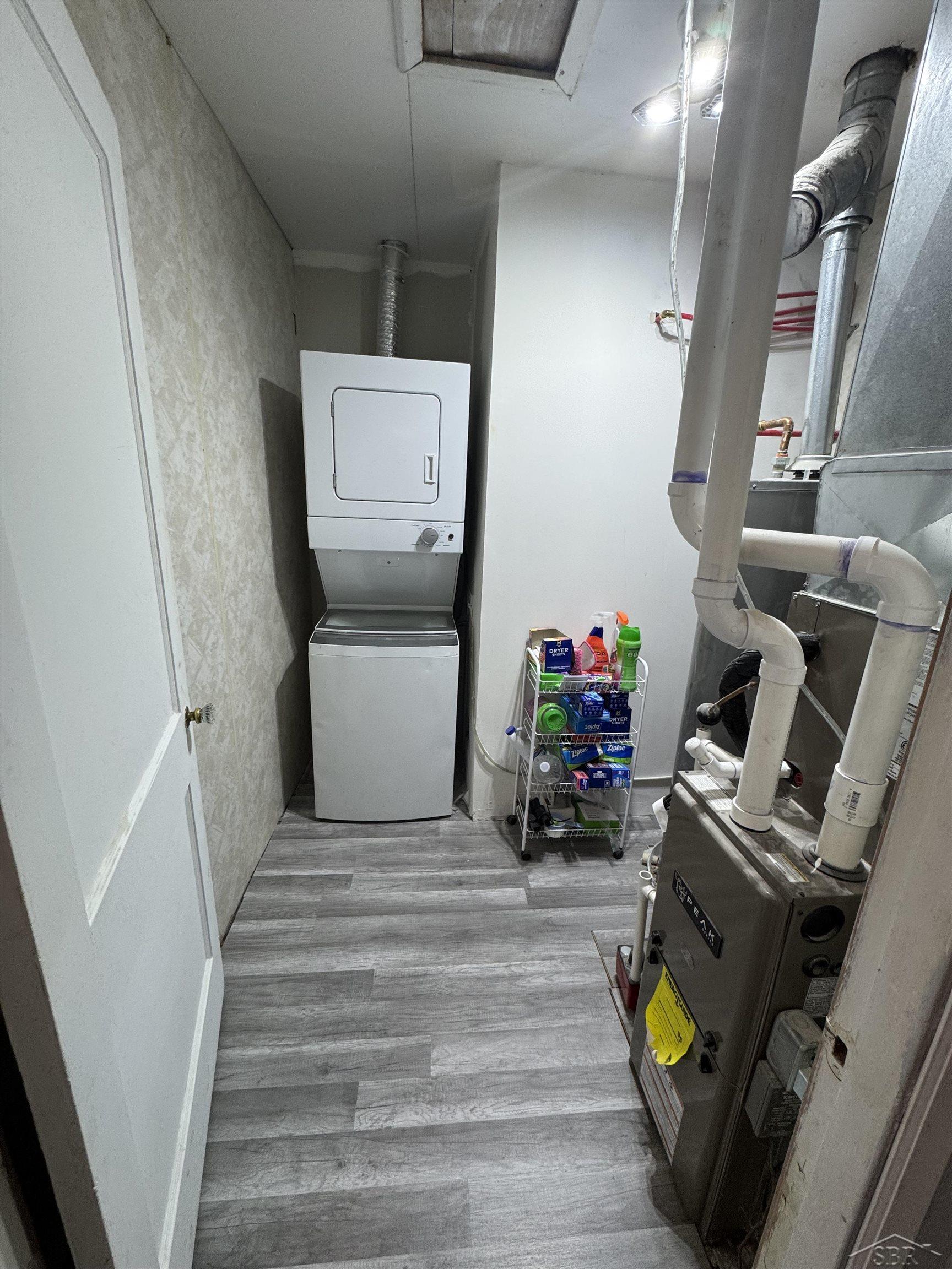 2028 Auburn Street Property Photo 16