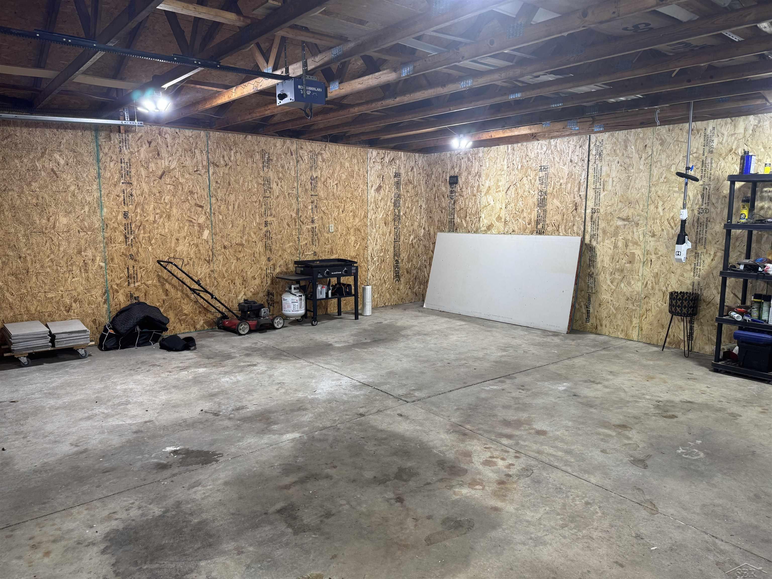 2028 Auburn Street Property Photo 20