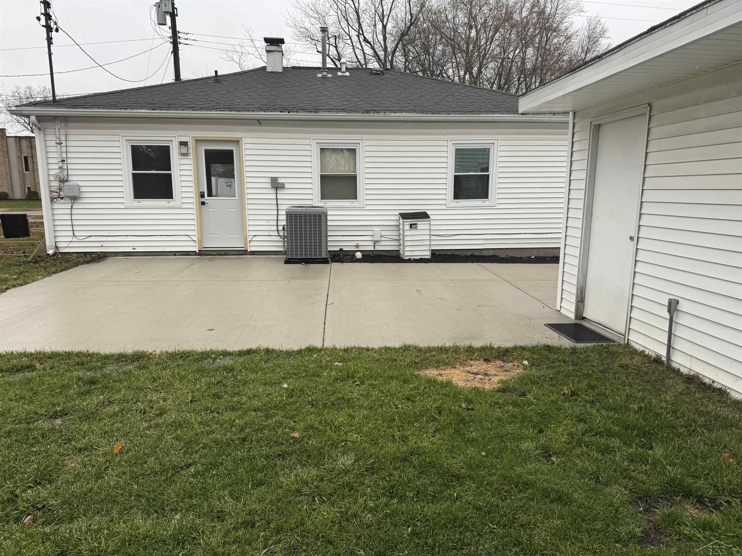 2028 Auburn Street Property Photo 26
