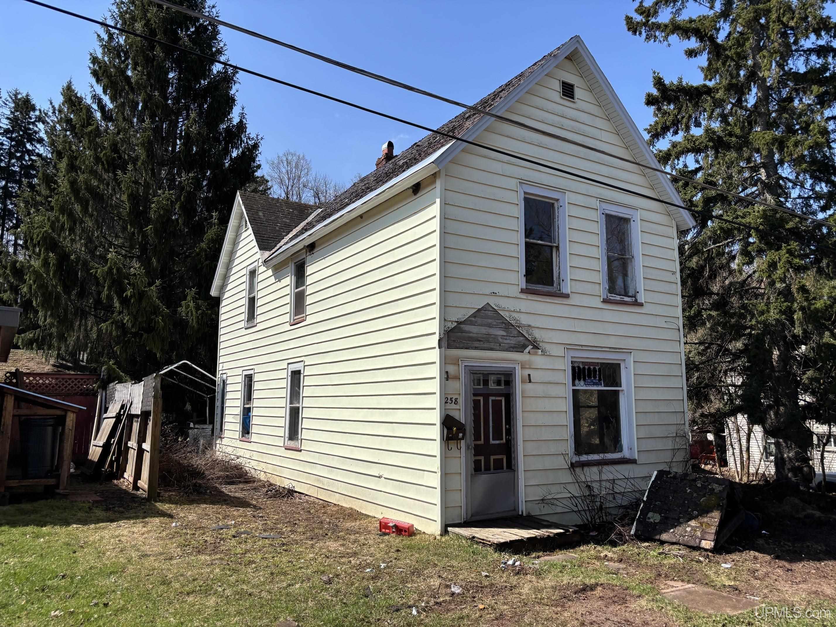 258 Hill Street Property Photo 1