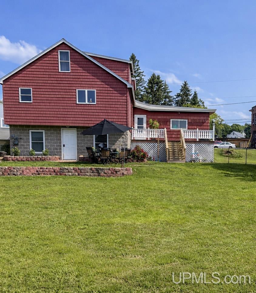 1014 Minnesota Street Property Photo 1