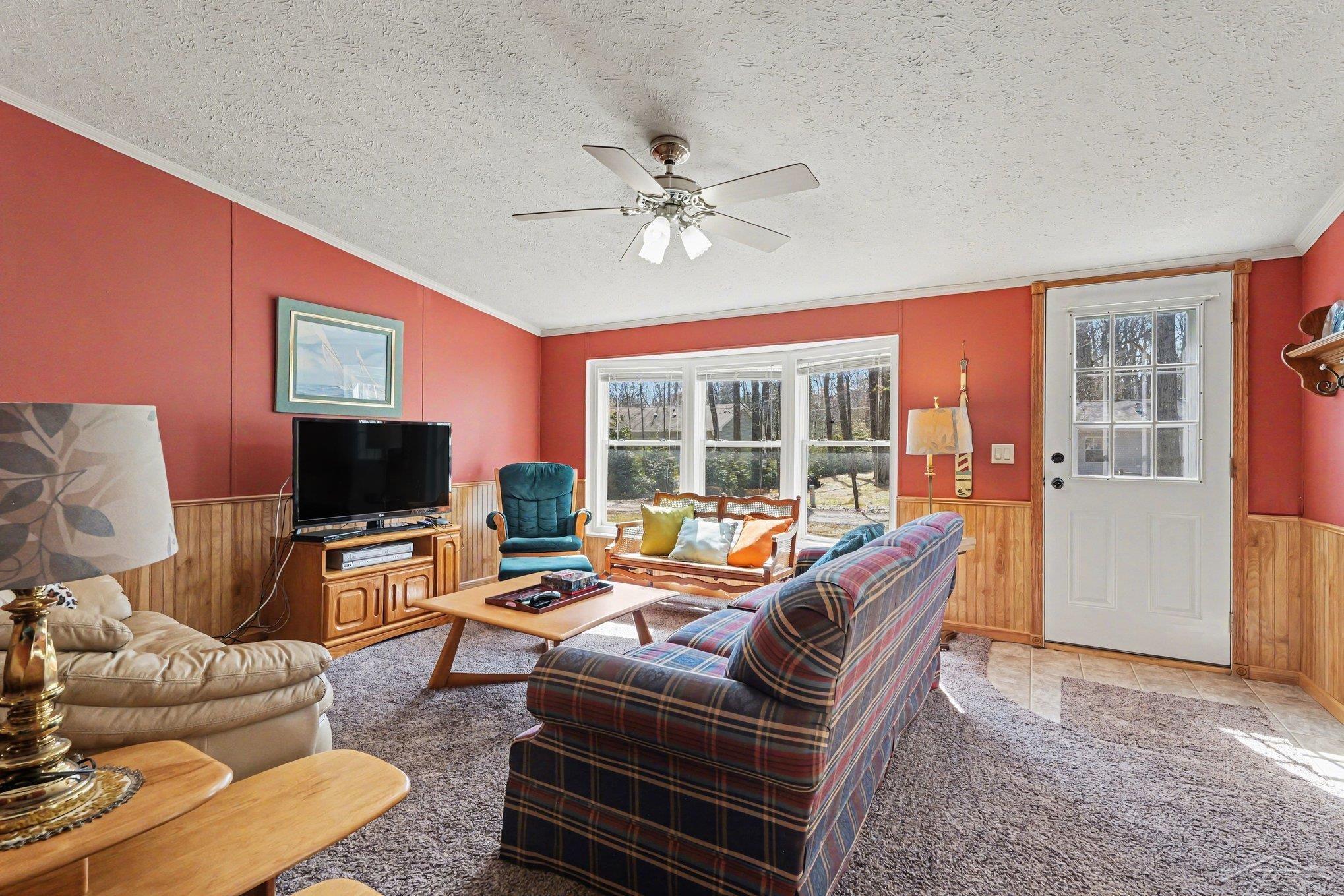 5361 E 11th Street Property Photo 5