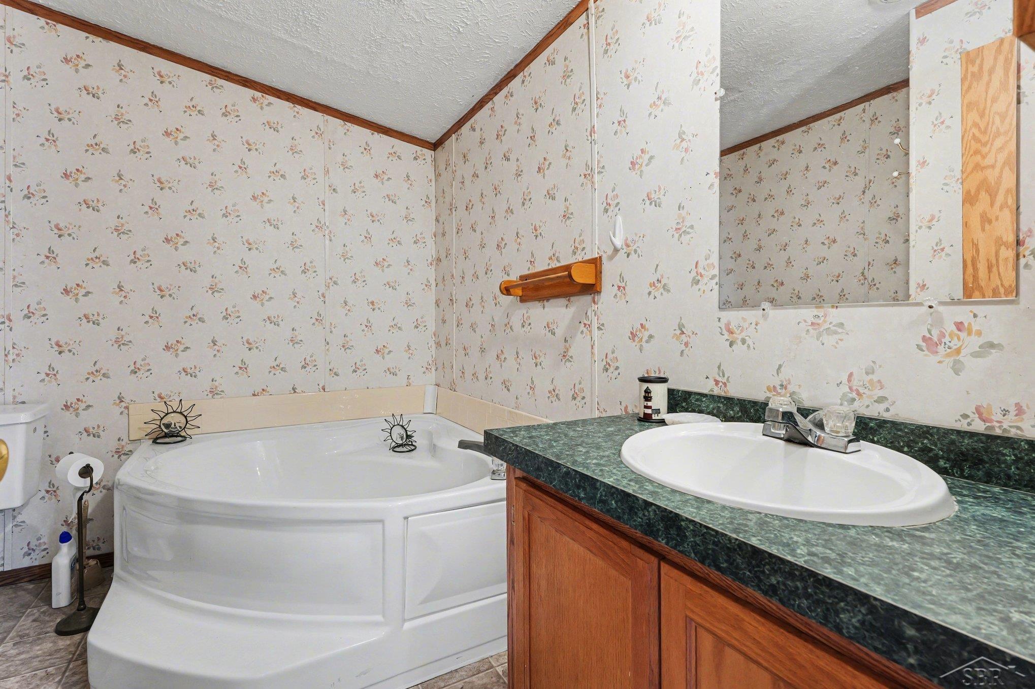 5361 E 11th Street Property Photo 11