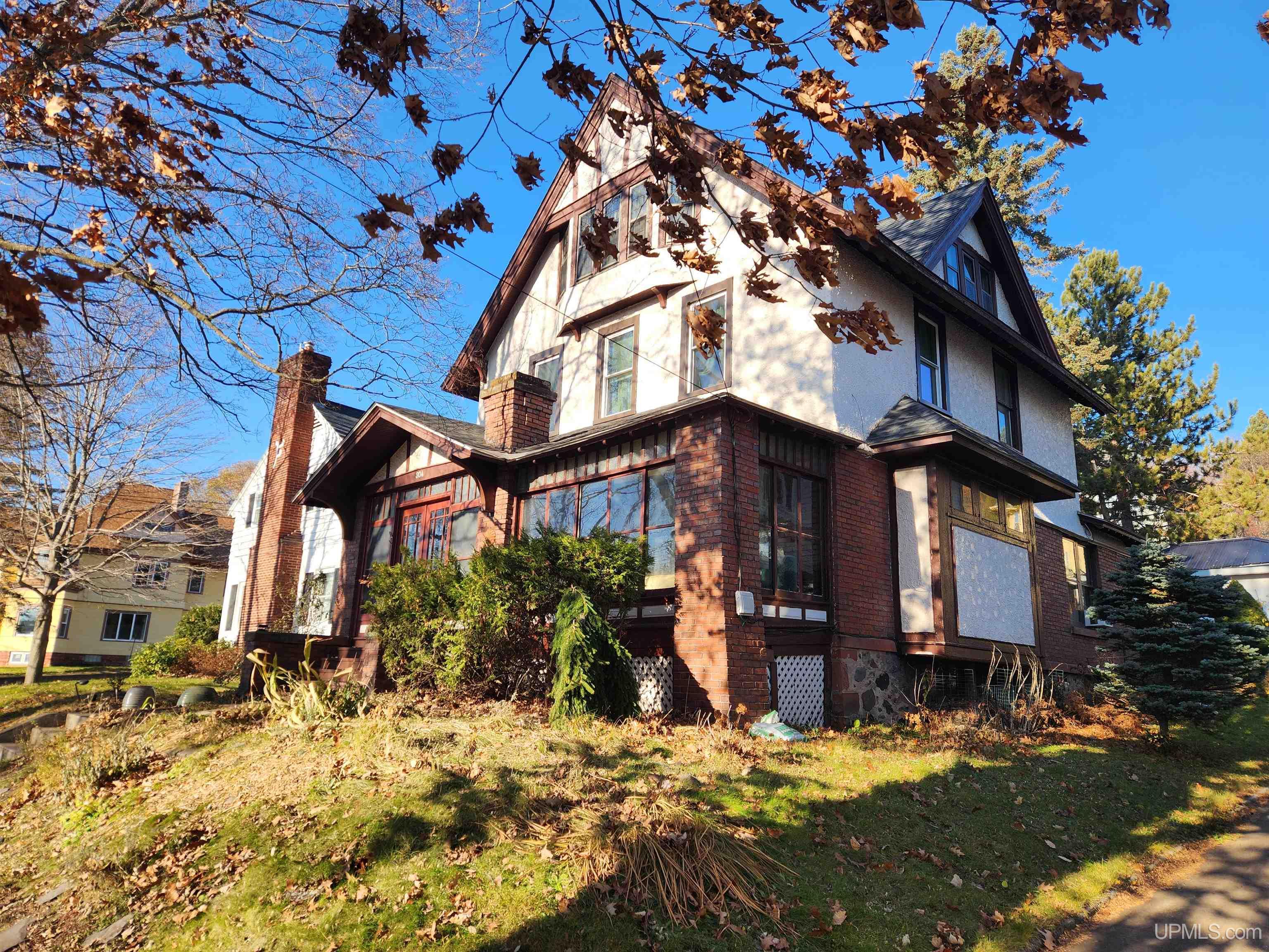 304 Harris Avenue Property Photo 1