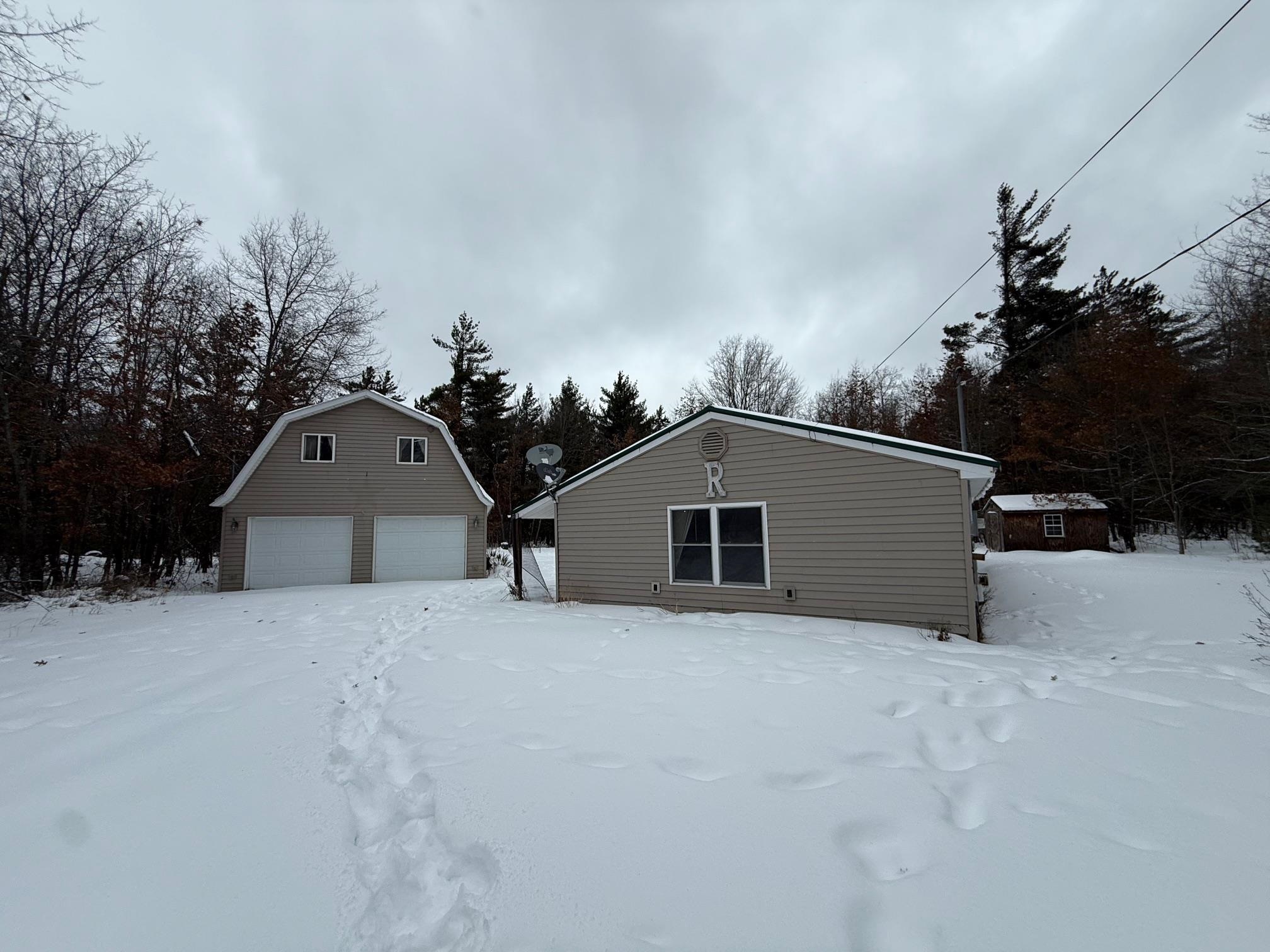 881 E Kittle Road Property Photo 1