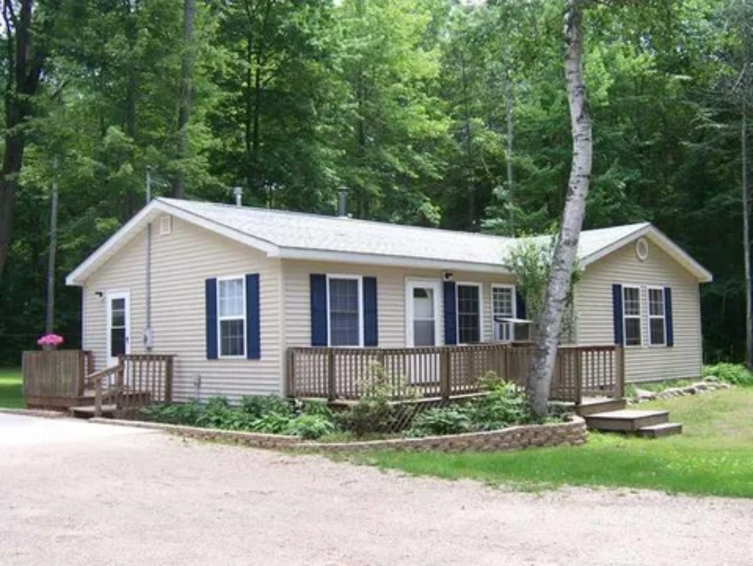 5911 Jackson Avenue Property Photo 1