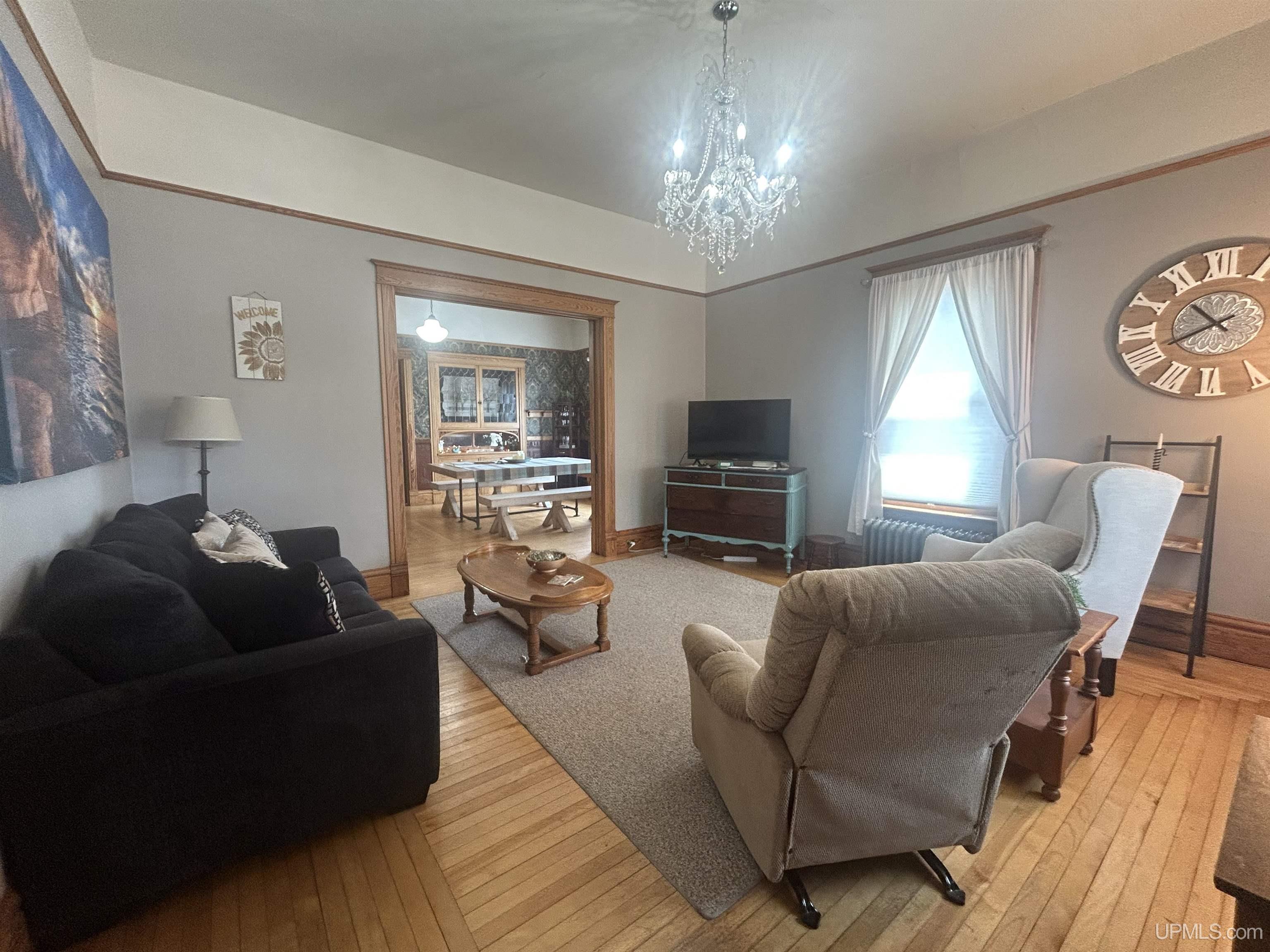 220 W Munising Avenue Property Photo 3