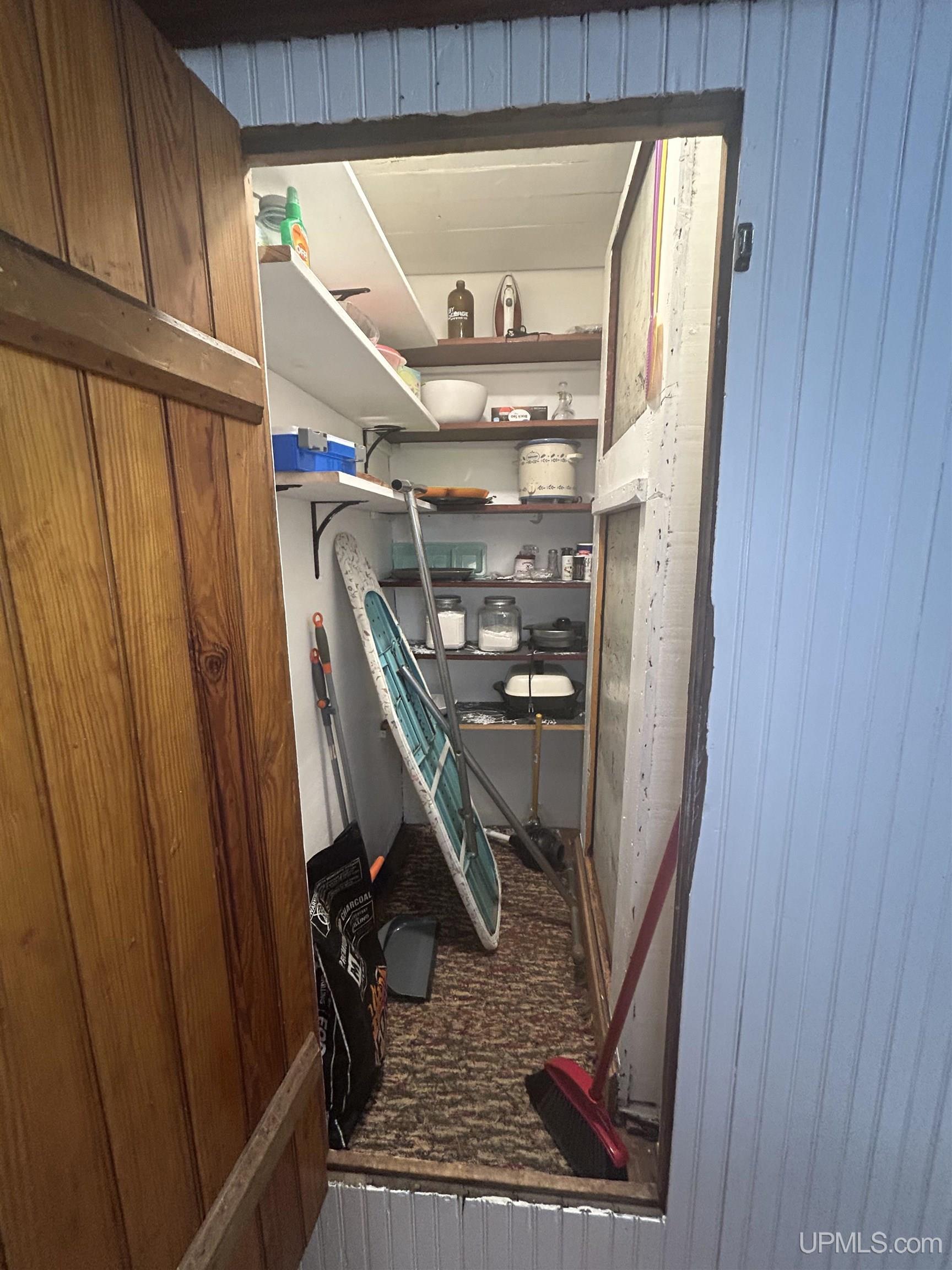220 W Munising Avenue Property Photo 19