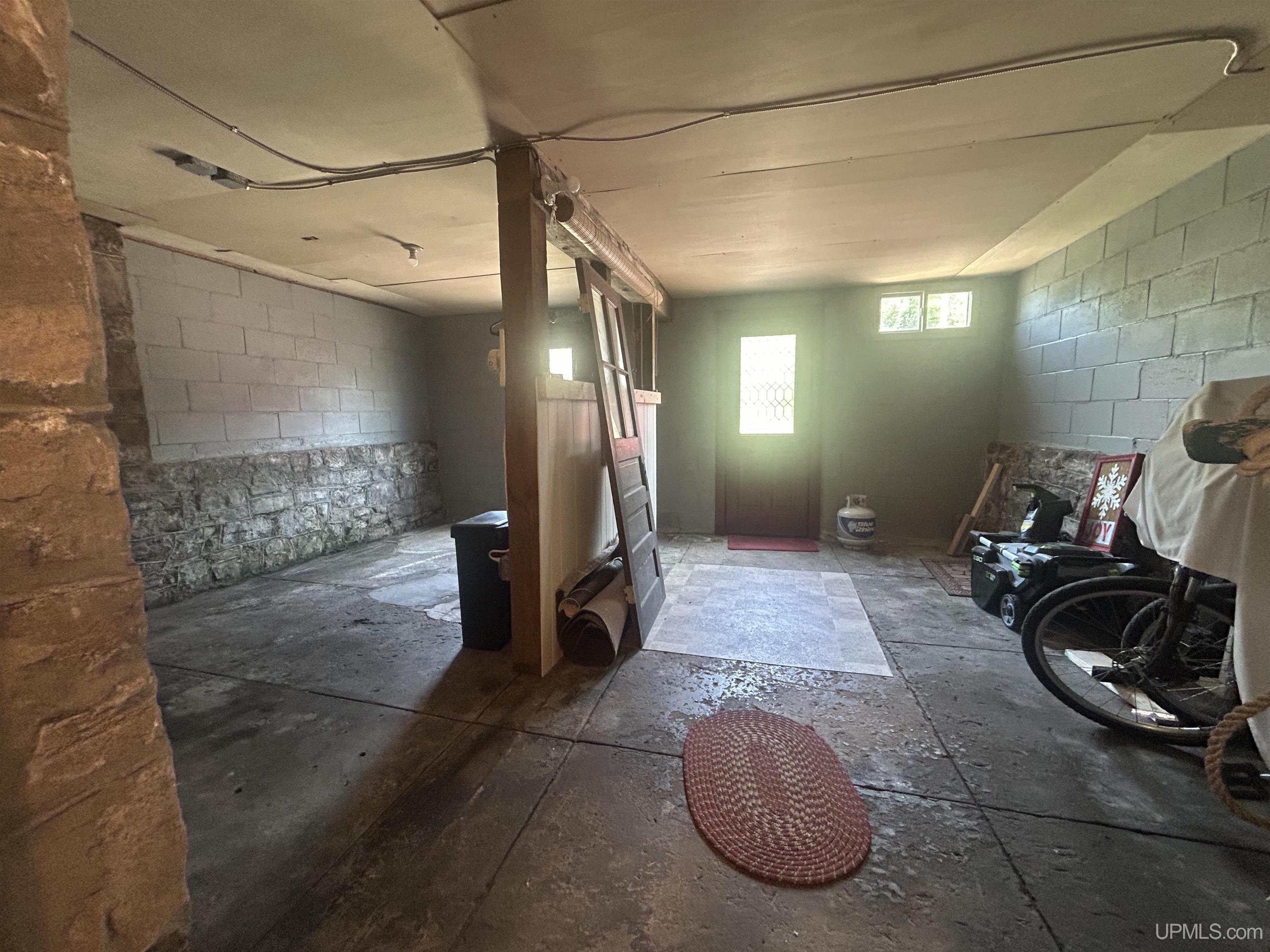 220 W Munising Avenue Property Photo 22