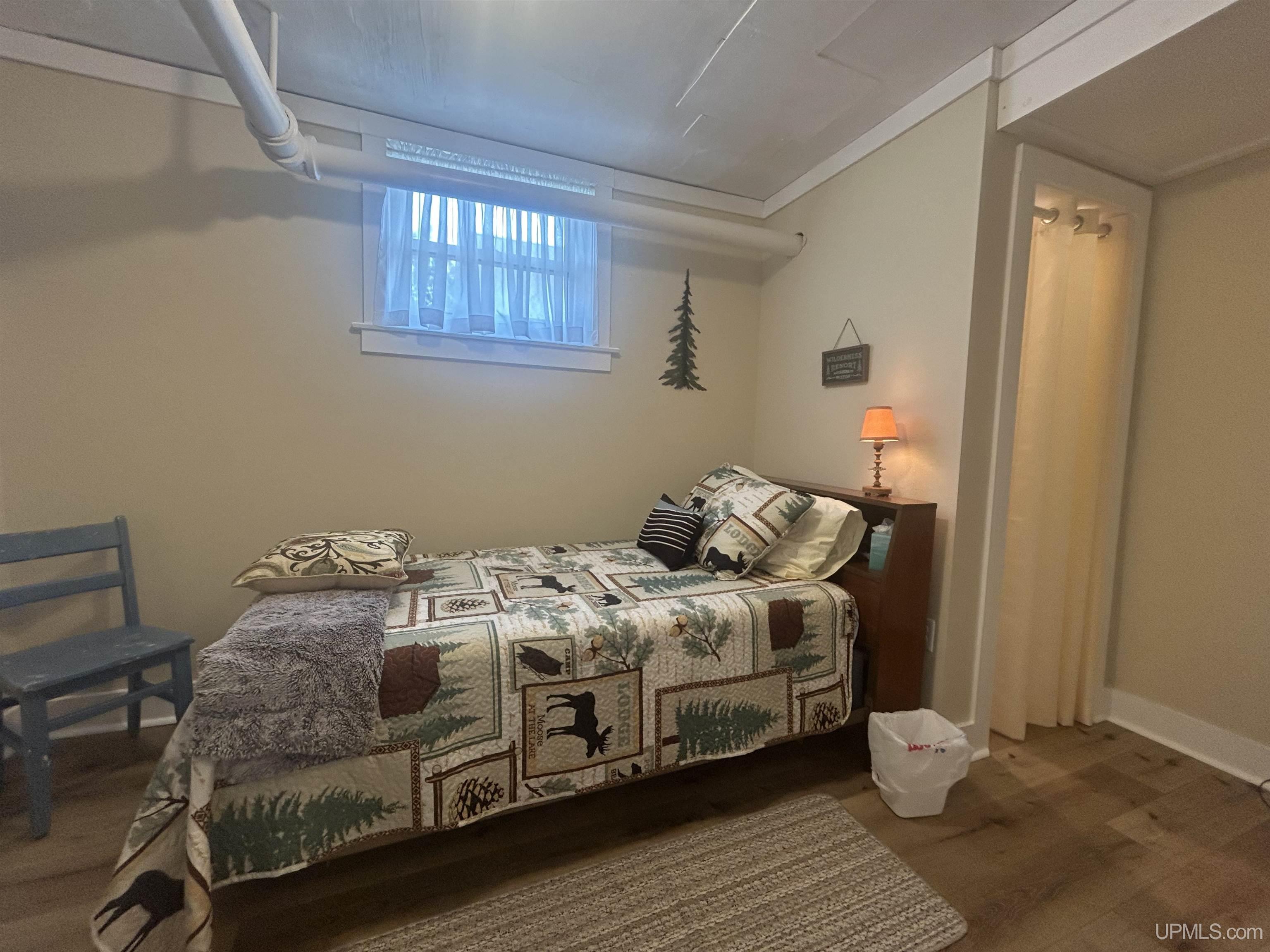 220 W Munising Avenue Property Photo 24