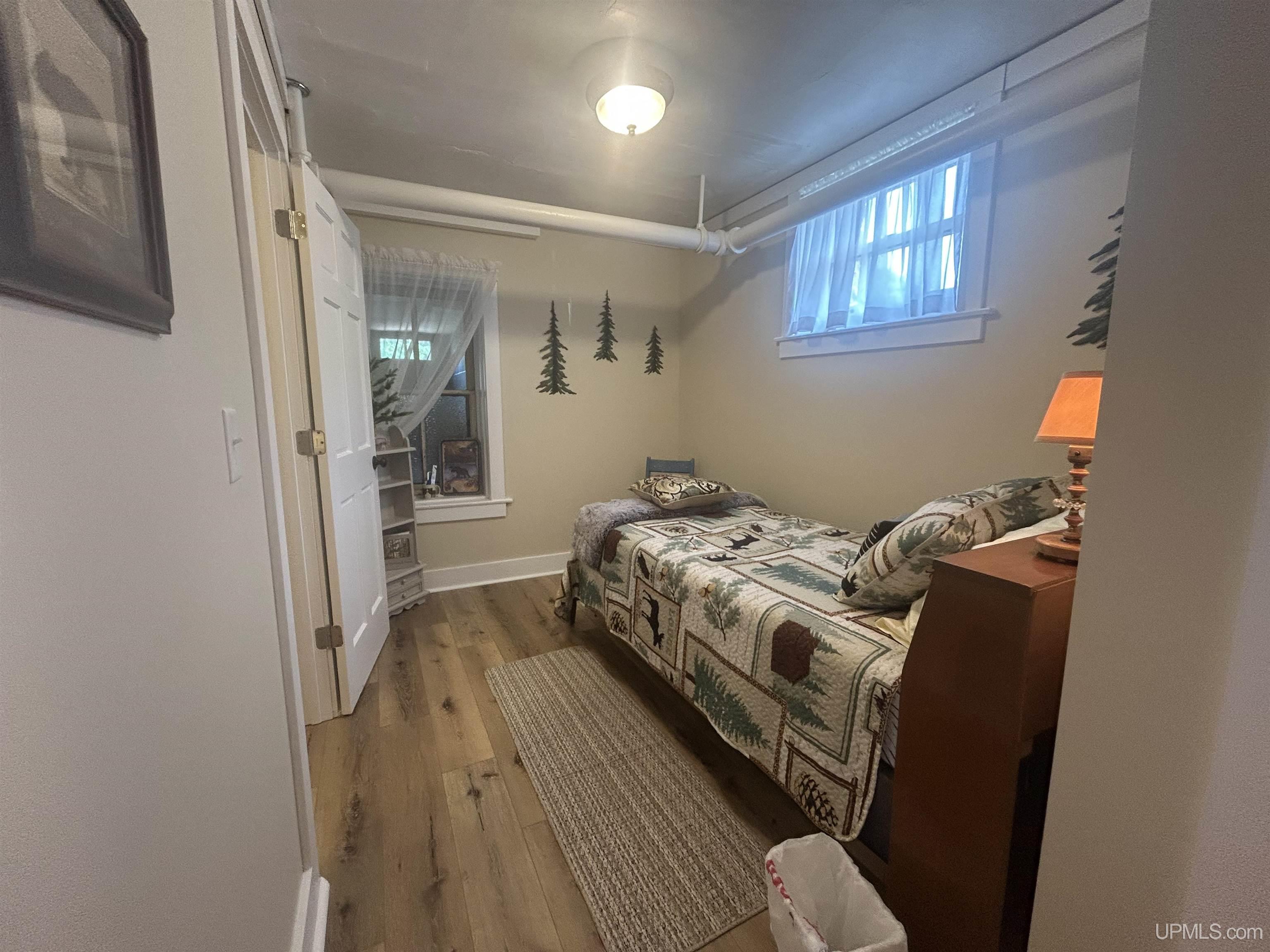 220 W Munising Avenue Property Photo 25