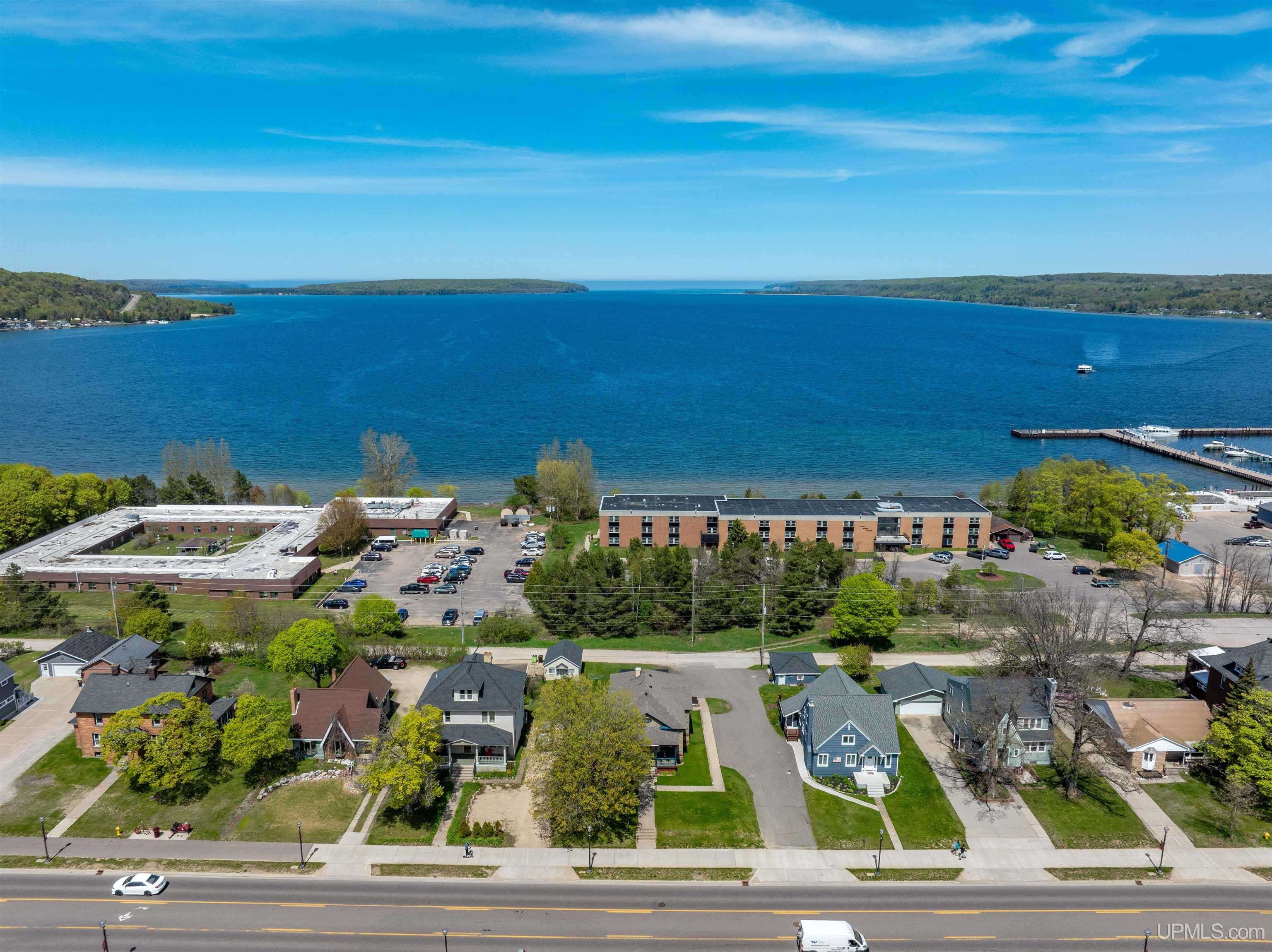 220 W Munising Avenue Property Photo 43
