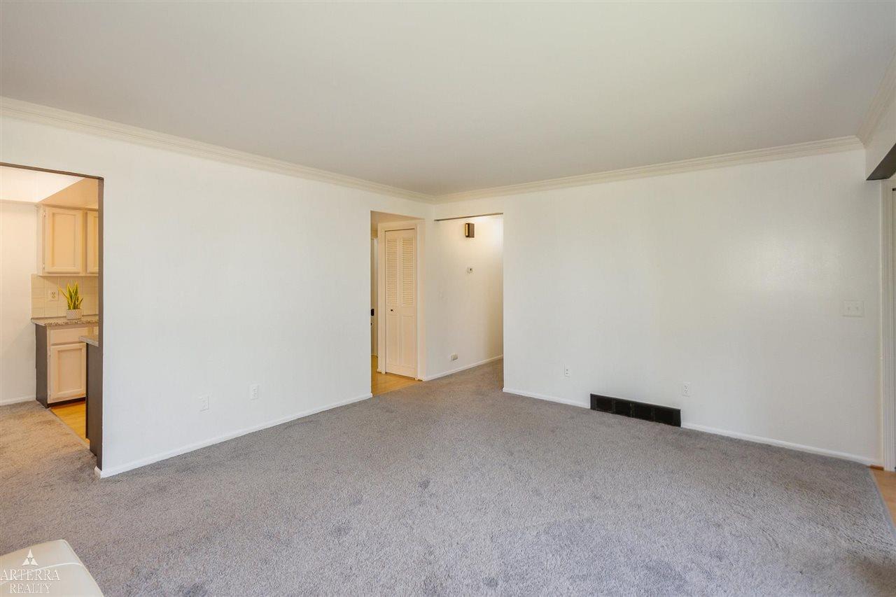 32 Meadow Wood Drive Property Photo 7