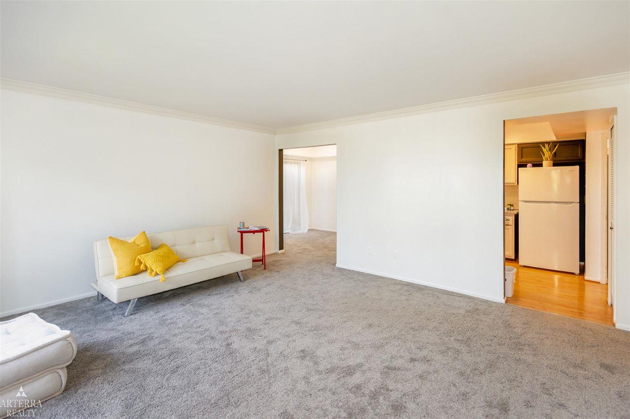 32 Meadow Wood Drive Property Photo 8