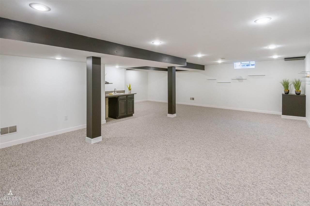 32 Meadow Wood Drive Property Photo 17