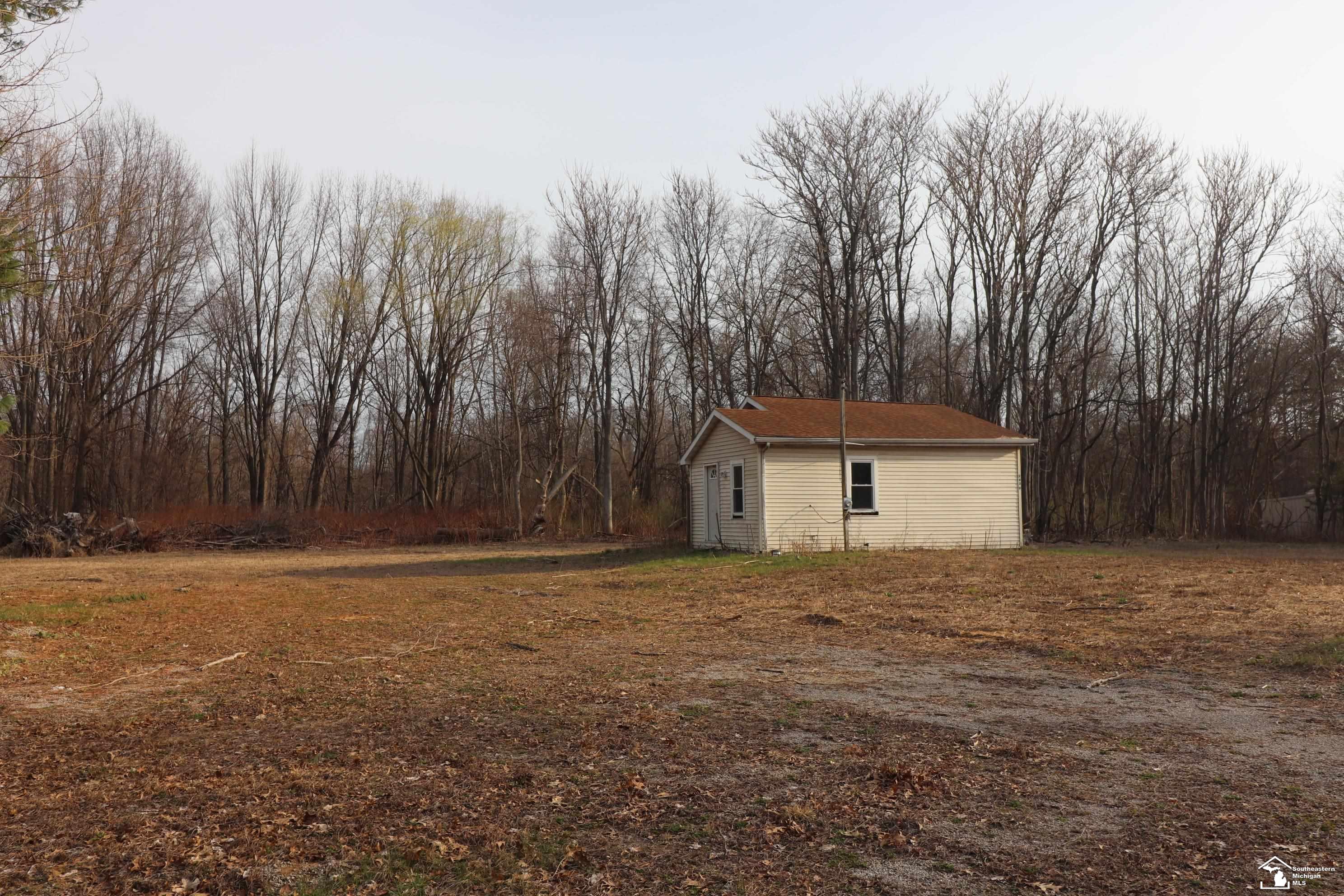2630 W Temperance Road Property Photo 8