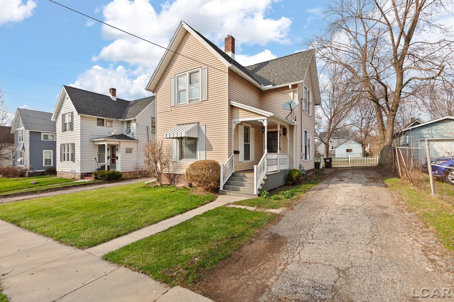 907 E Hunt Street Property Photo 4