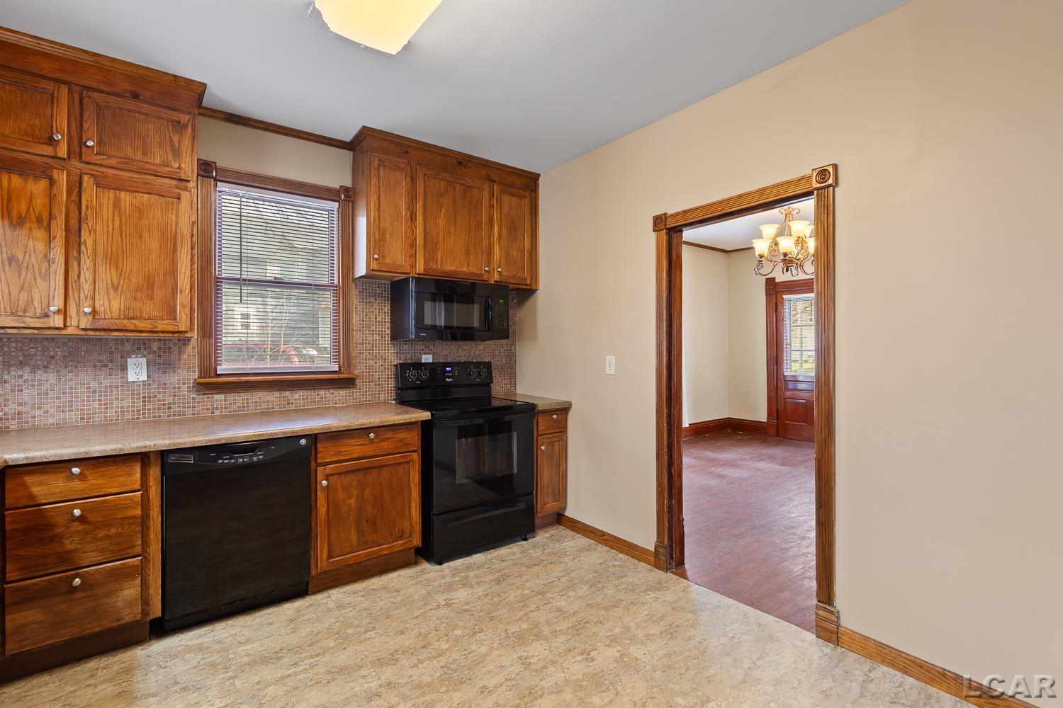 907 E Hunt Street Property Photo 19