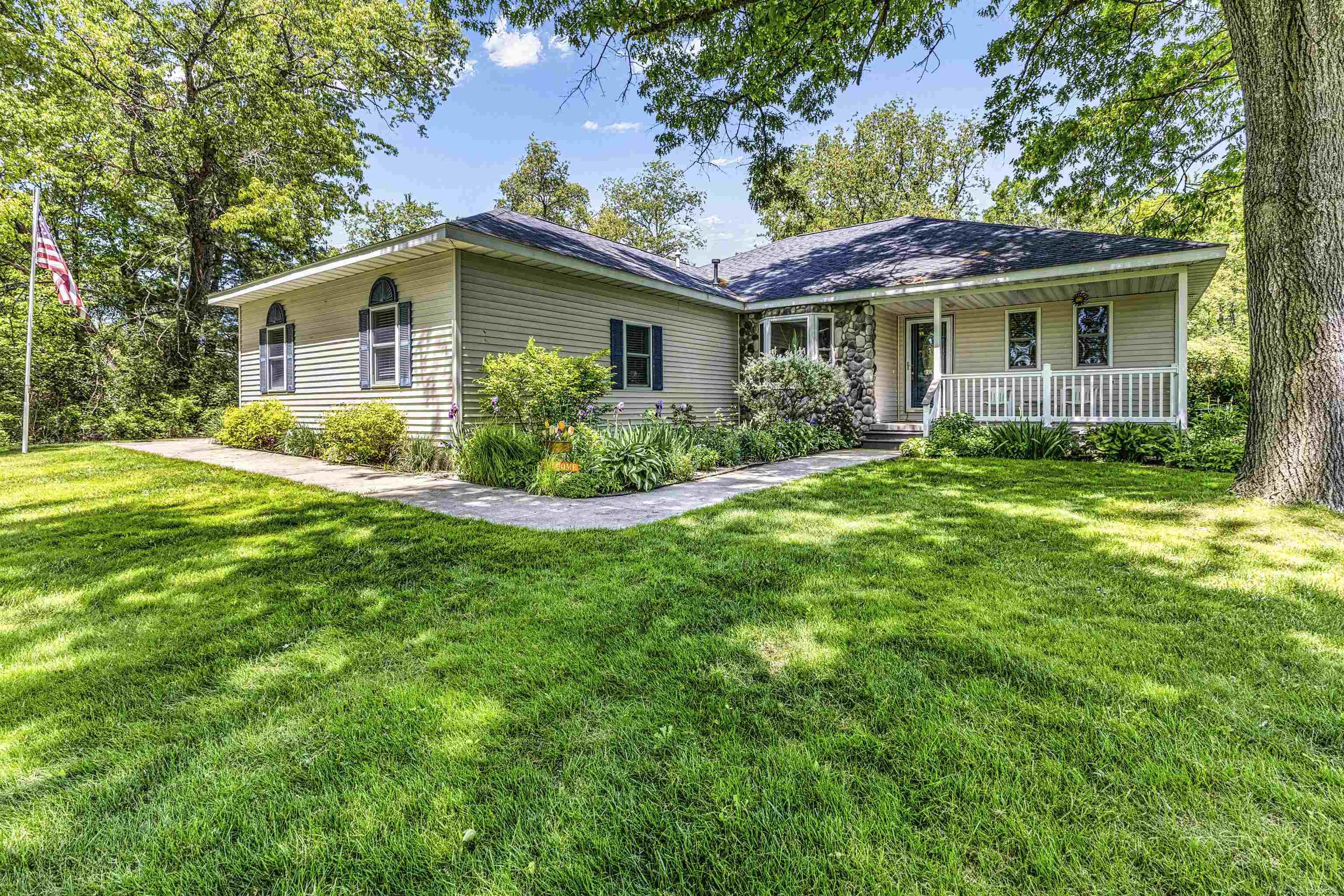 3396 Lansing Road Property Photo 1