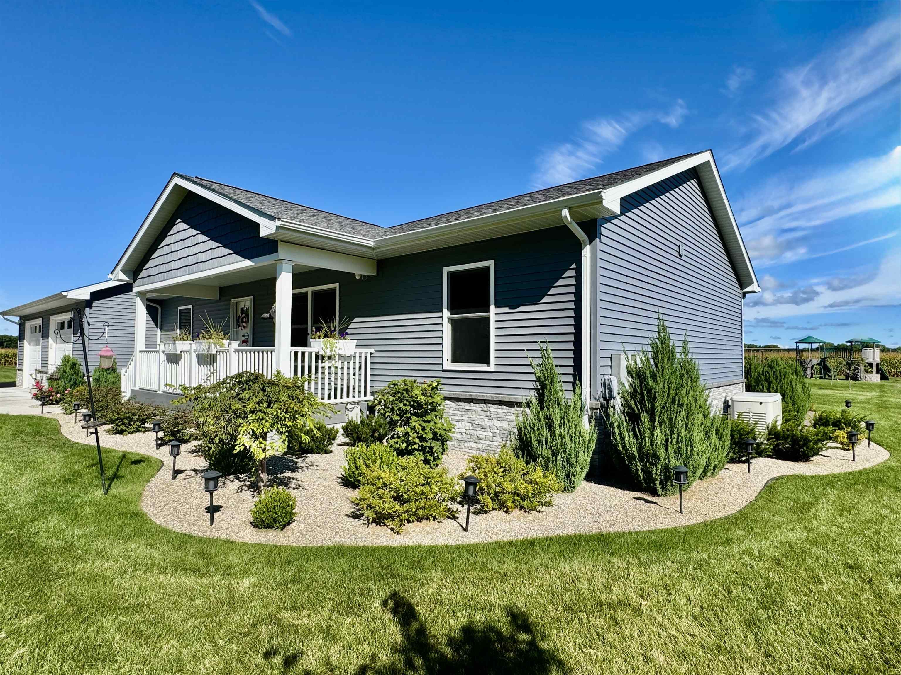 233 Red Oak Street