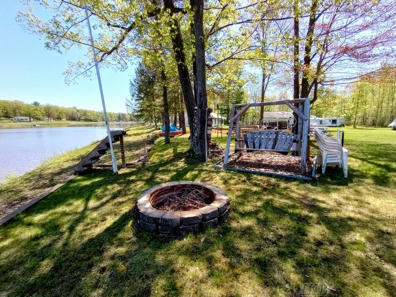 519 E Sun Oil Road Property Photo 3
