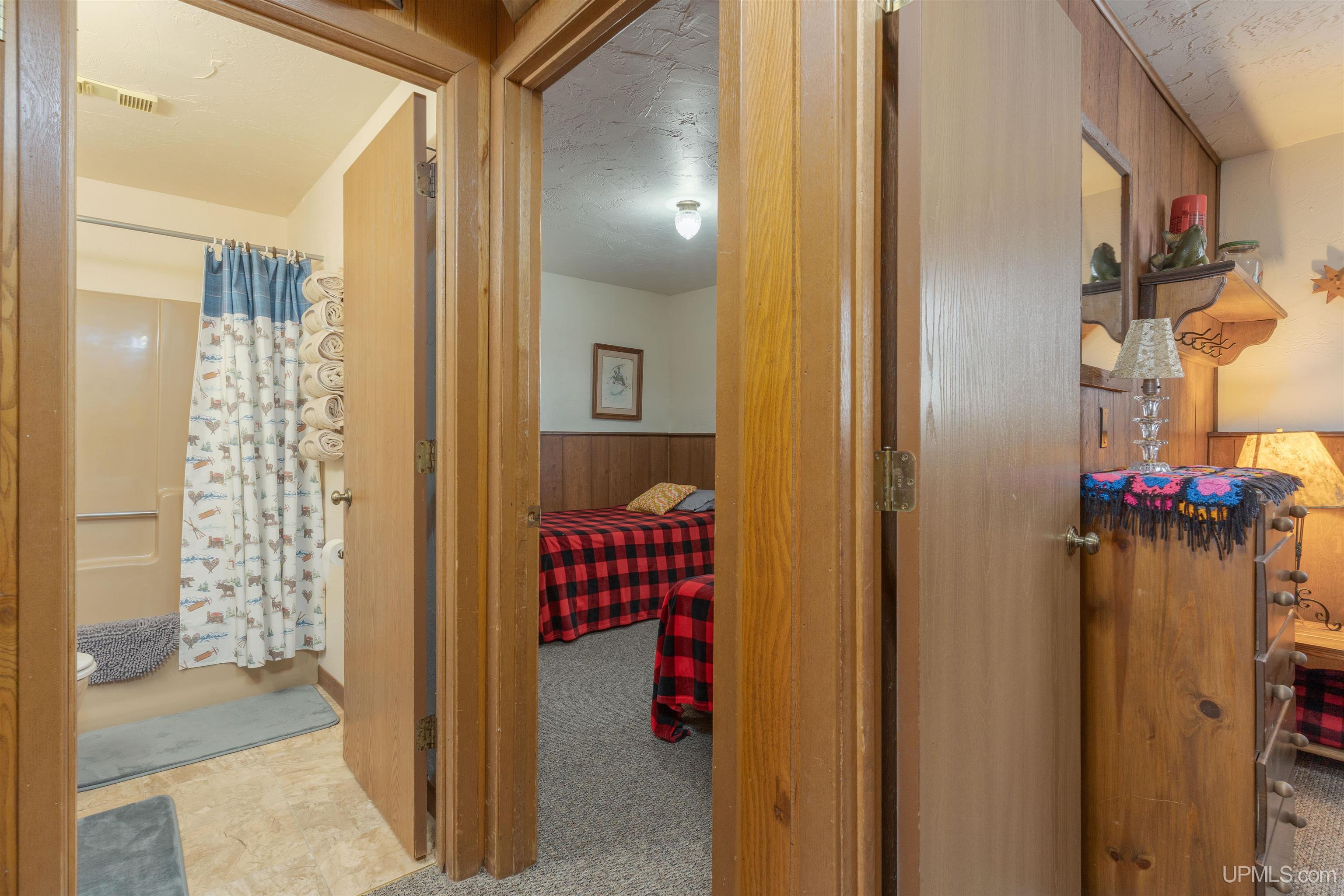 111 Little Deer Road Property Photo 7