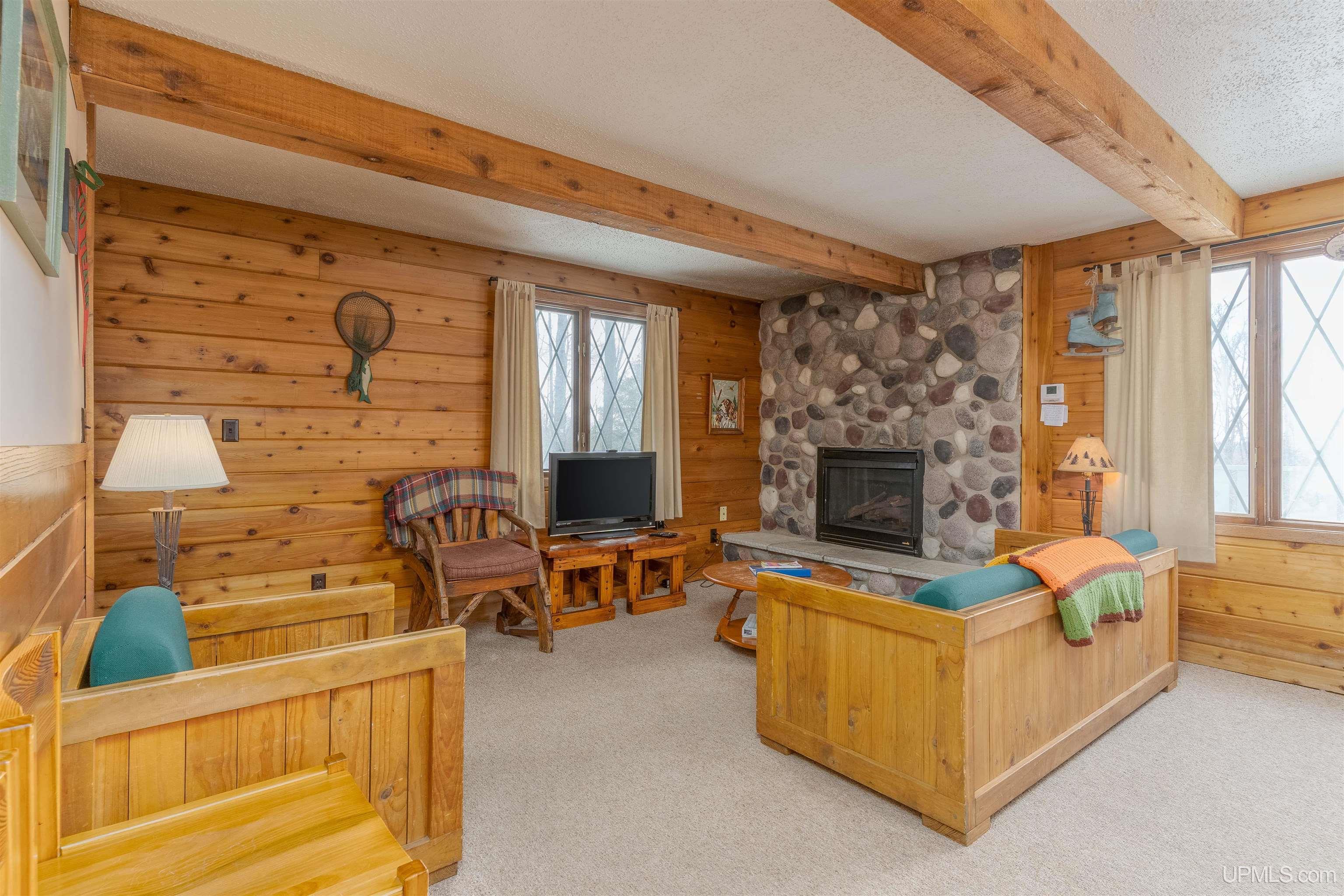 111 Little Deer Road Property Photo 14