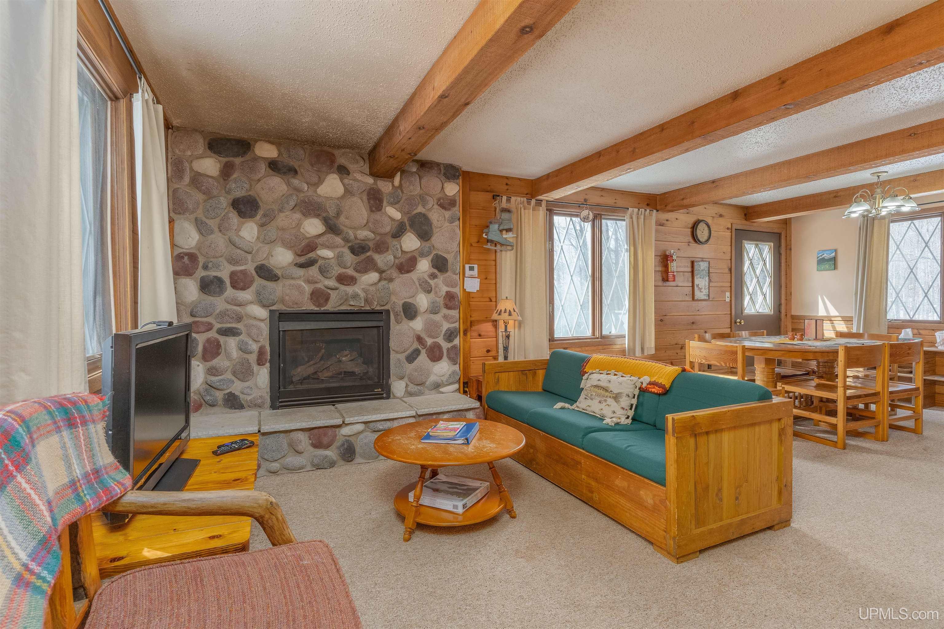 111 Little Deer Road Property Photo 15