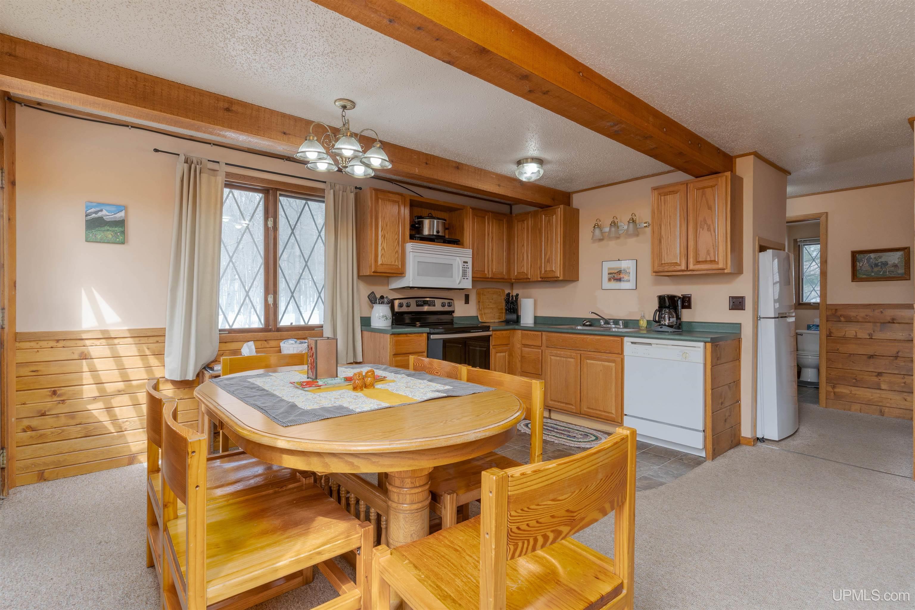 111 Little Deer Road Property Photo 16