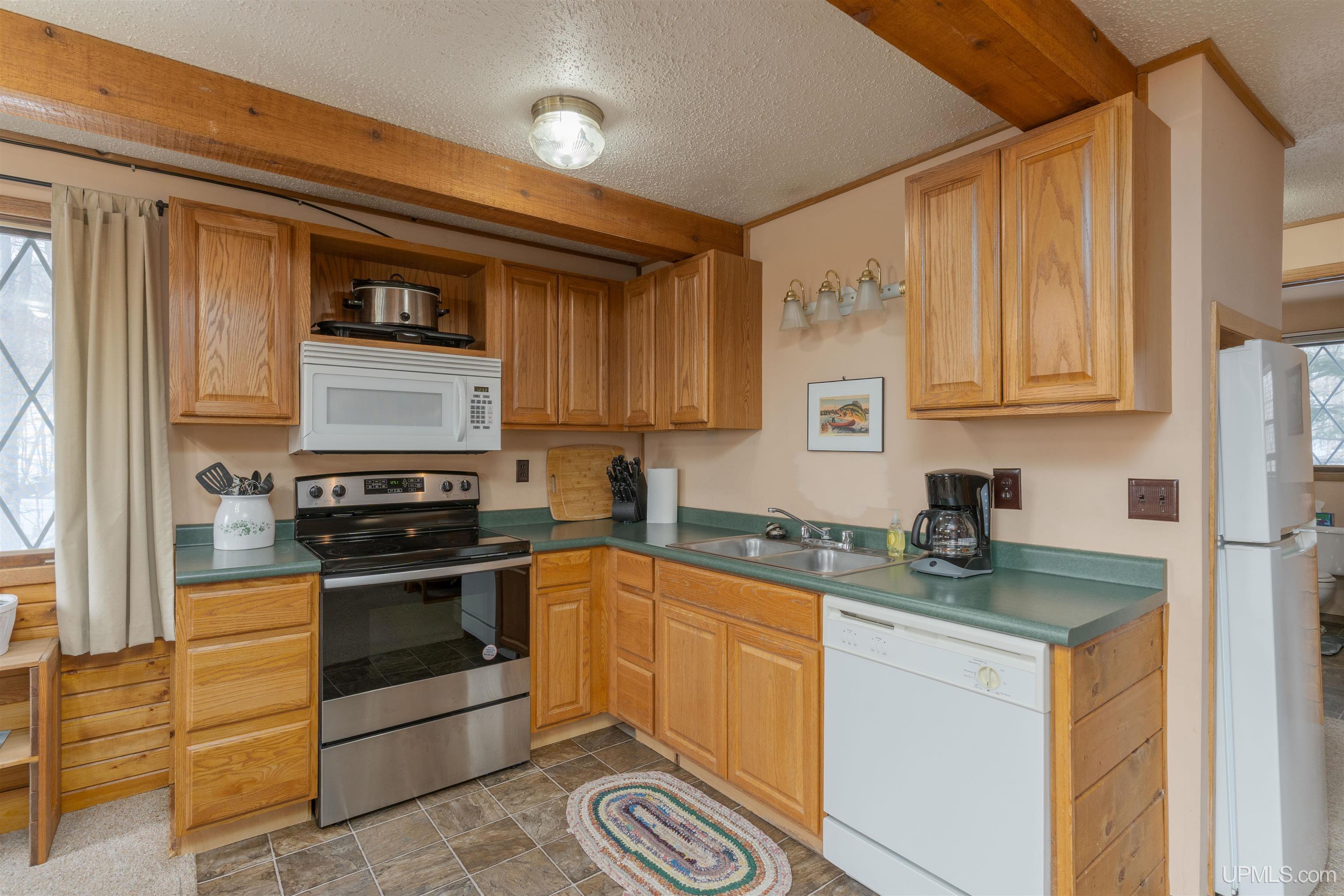 111 Little Deer Road Property Photo 17