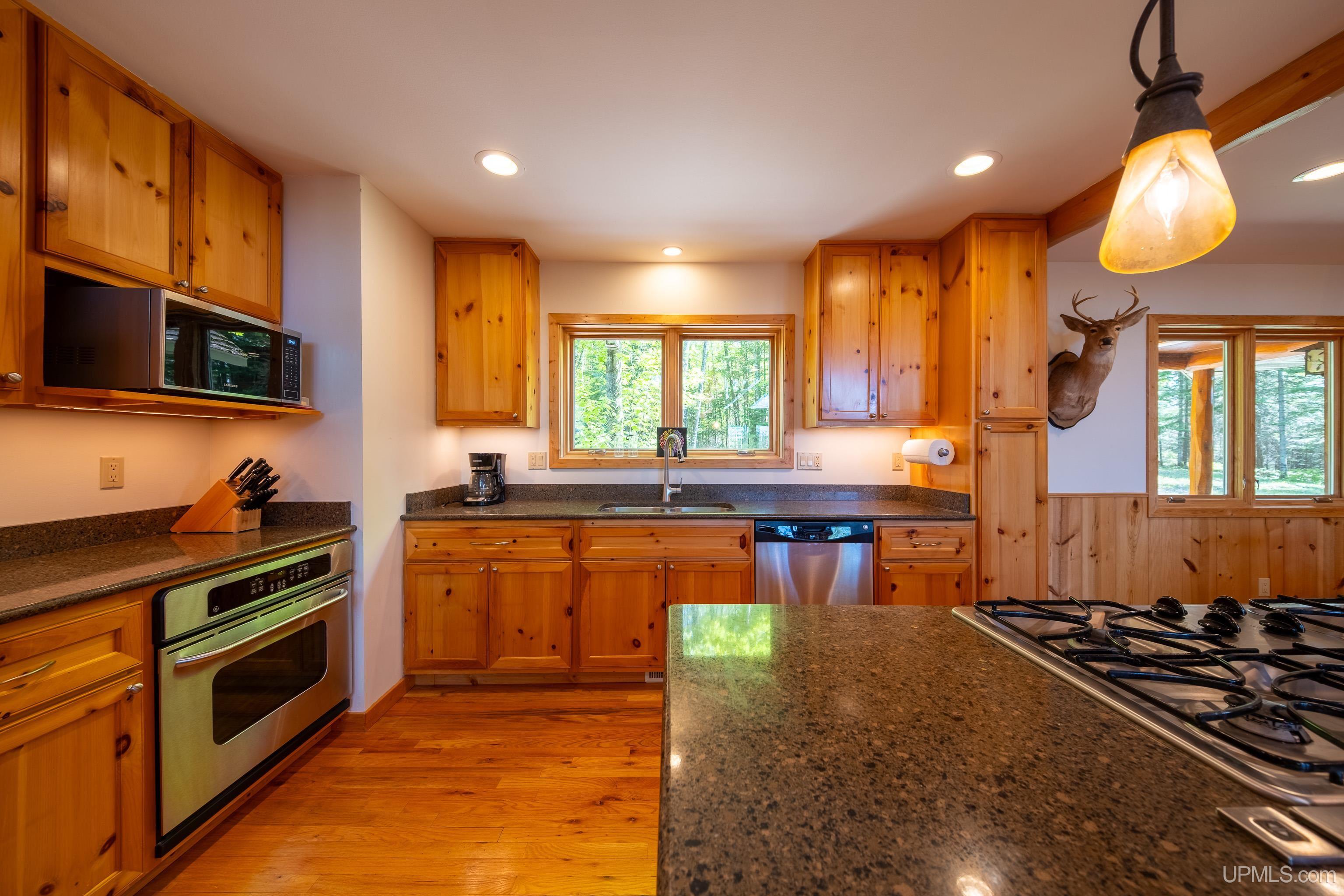 28278 E Fence Lake Road Property Photo 11
