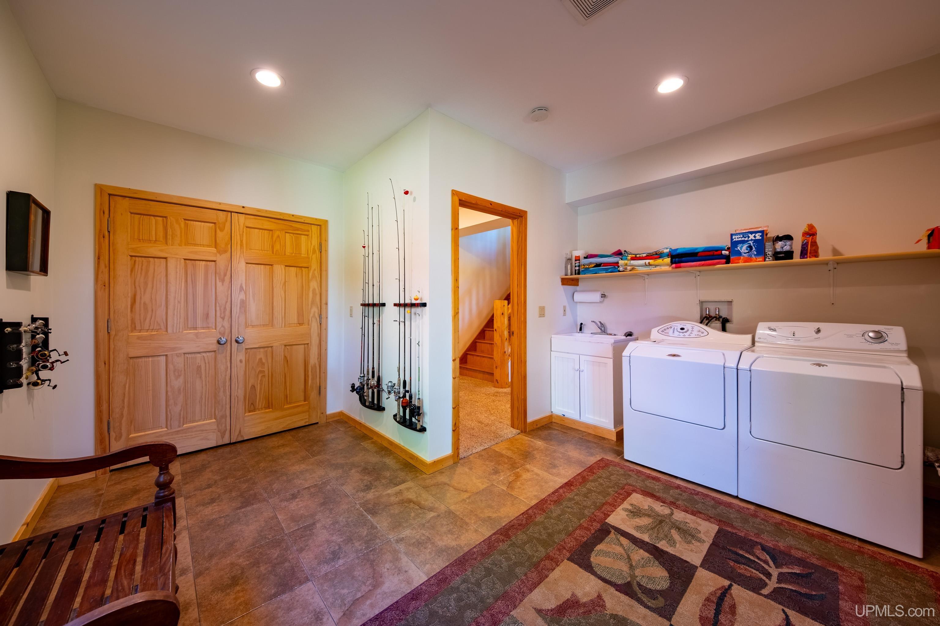 28278 E Fence Lake Road Property Photo 42