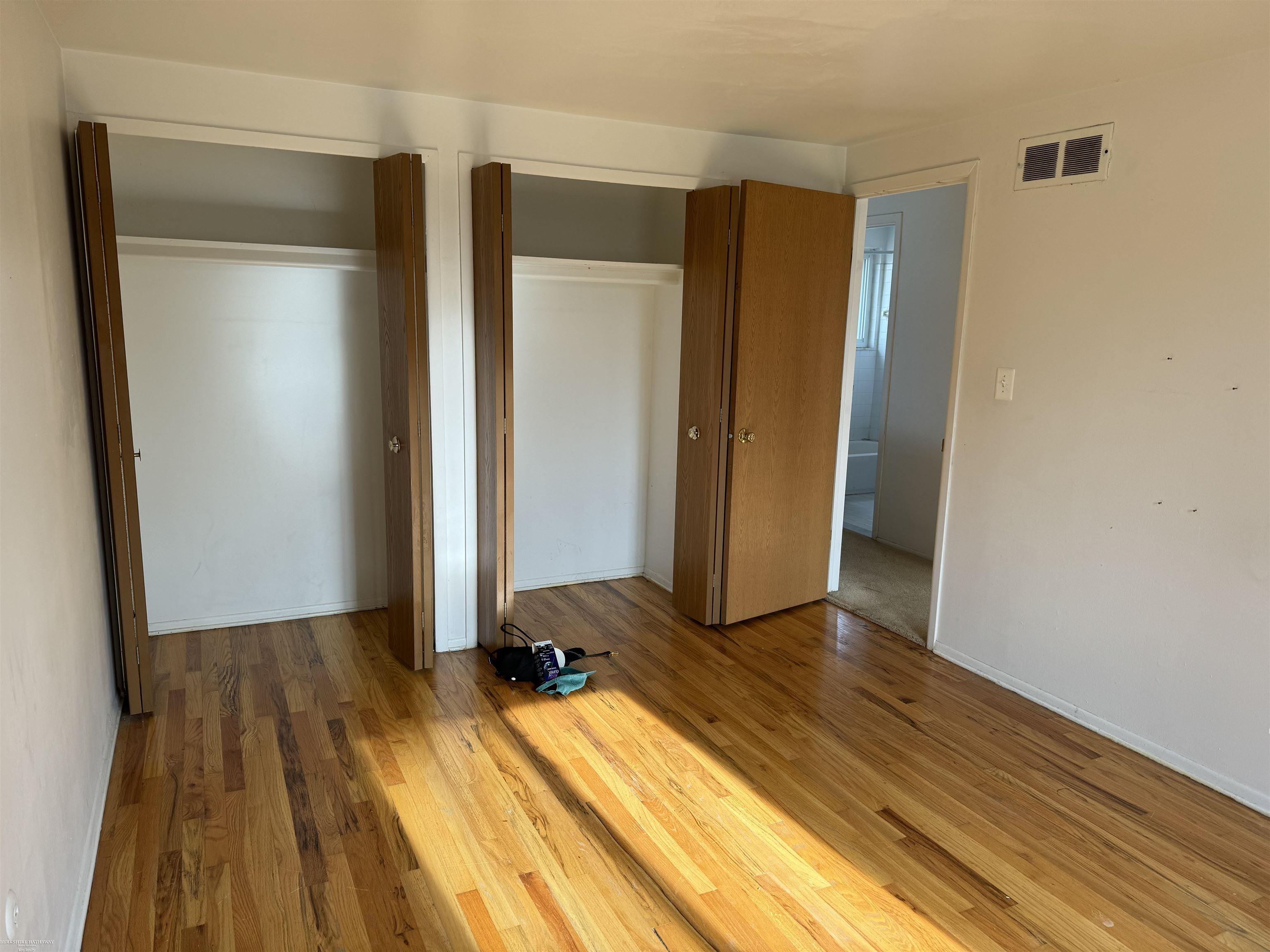 8734 Sterling Street Property Photo 7