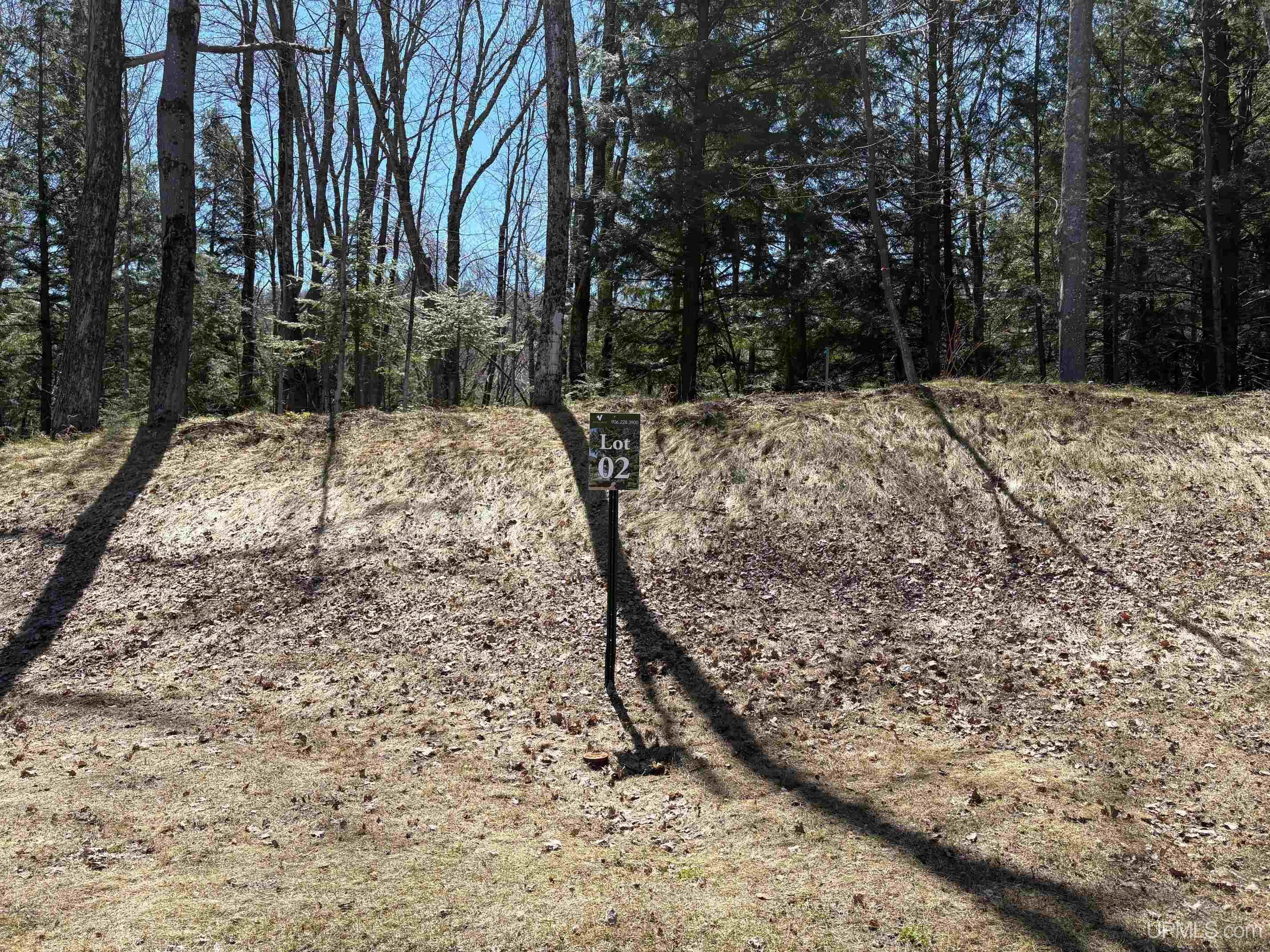3104 Hemlock Drive Property Photo 1