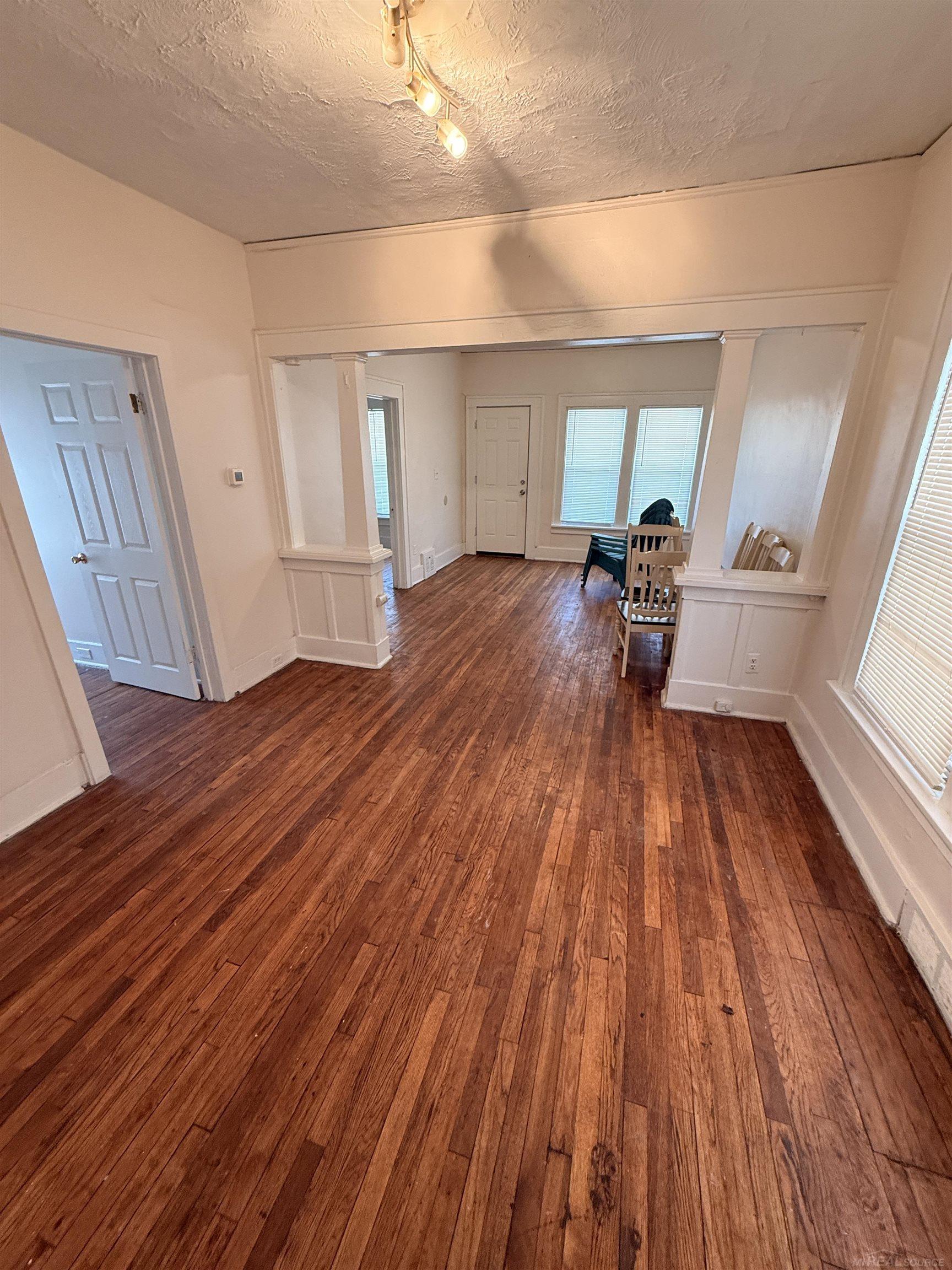 1311 E Nevada Street Property Photo 9