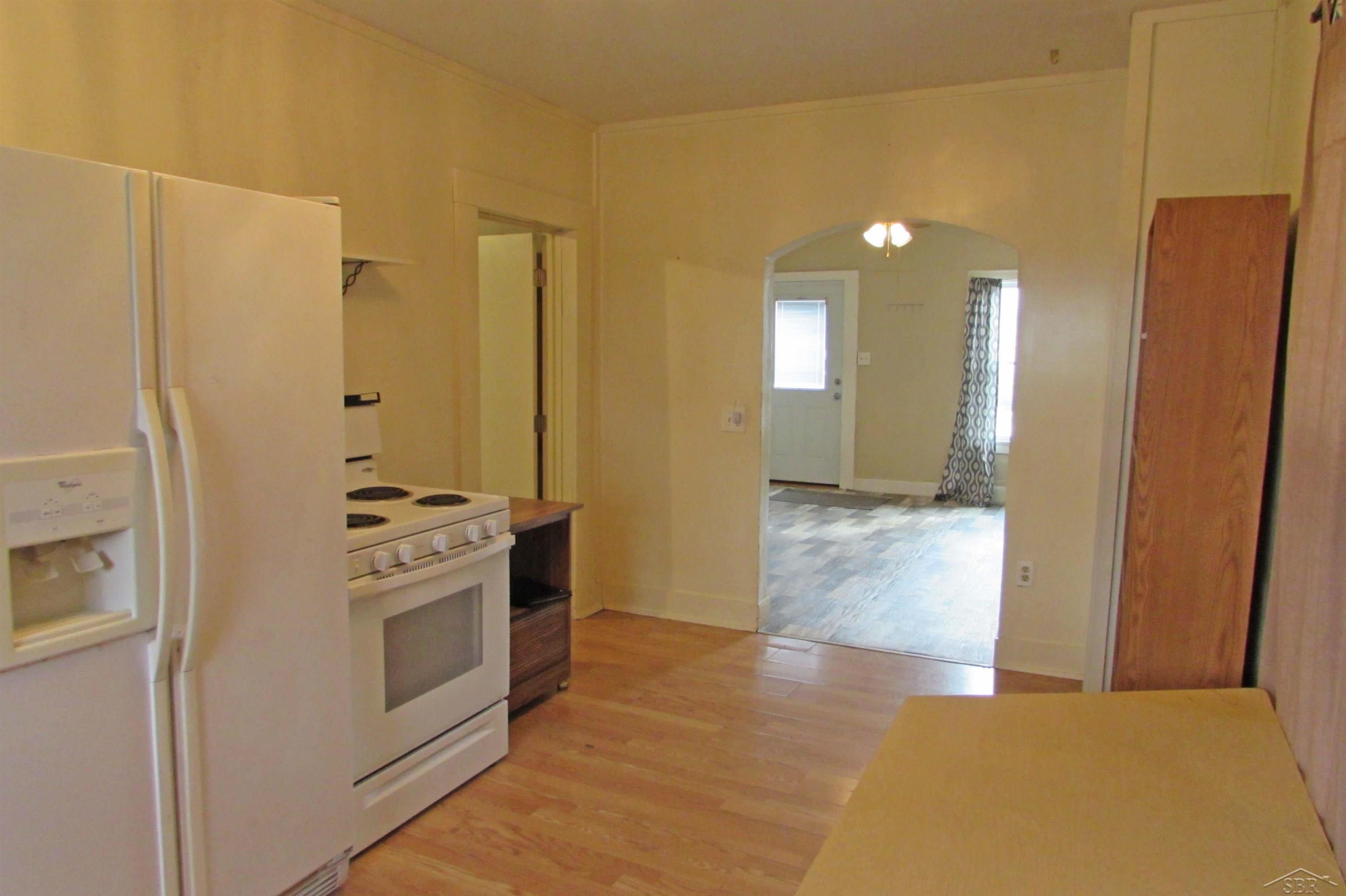 307 N Line Street Property Photo 9