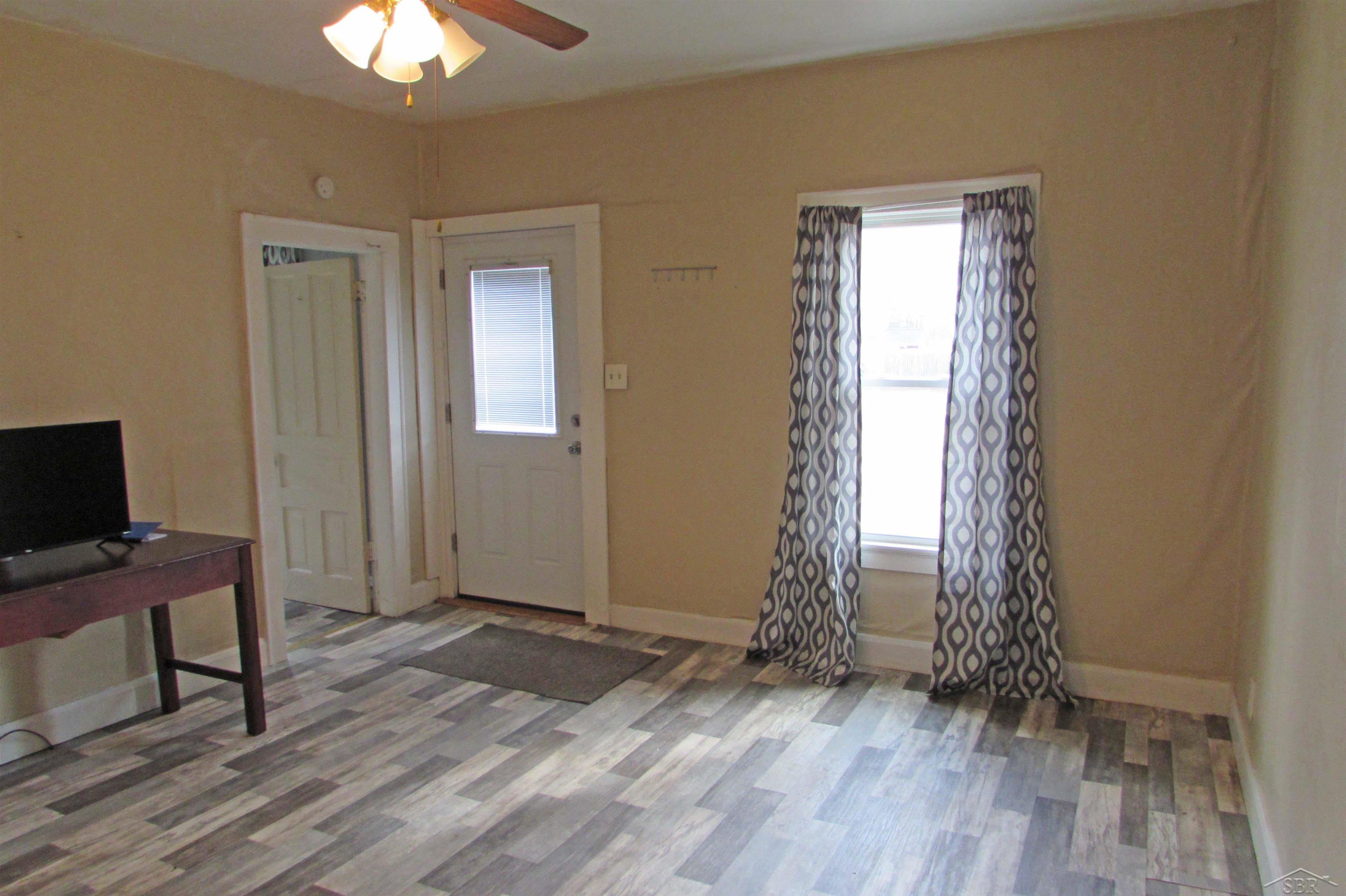 307 N Line Street Property Photo 10