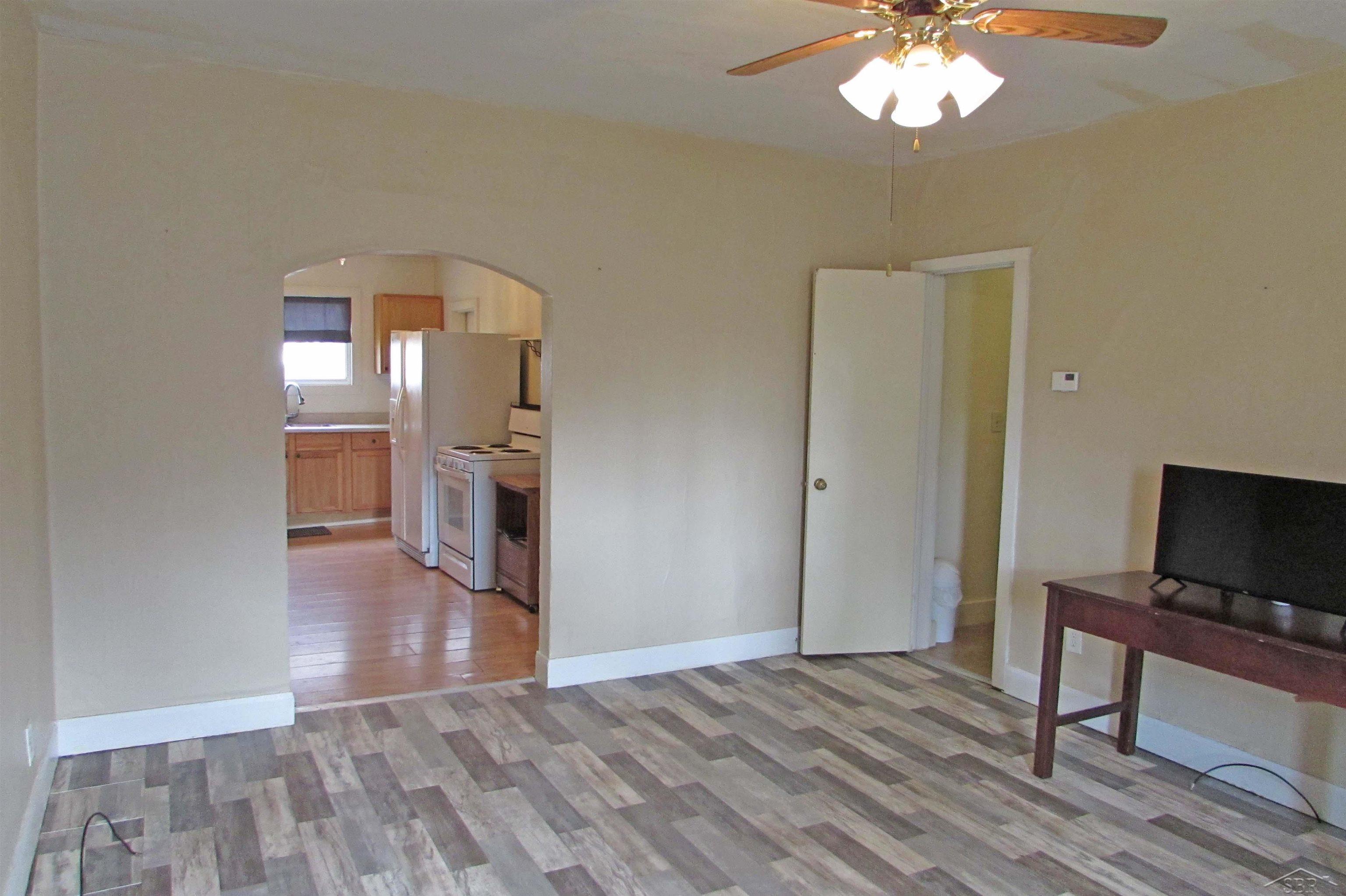 307 N Line Street Property Photo 11