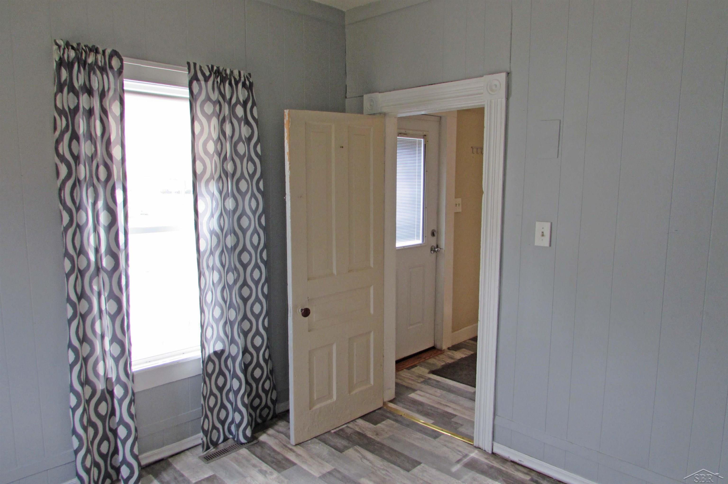 307 N Line Street Property Photo 14