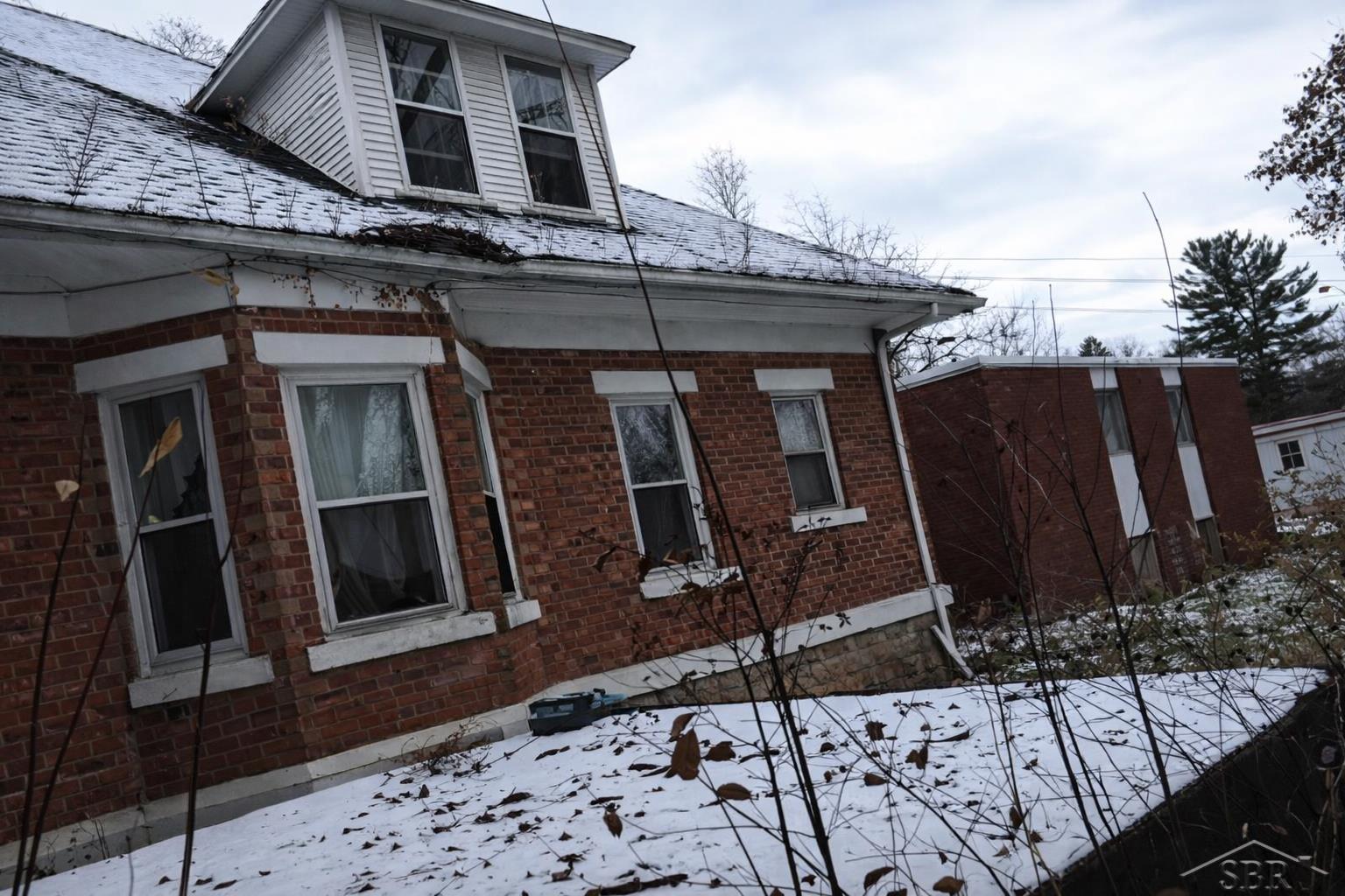 120 S Greenwood Street Property Photo 2