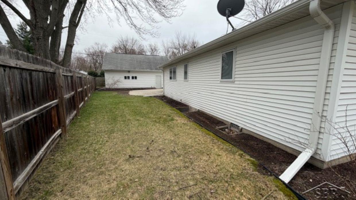 701 Airfield Lane Property Photo 20