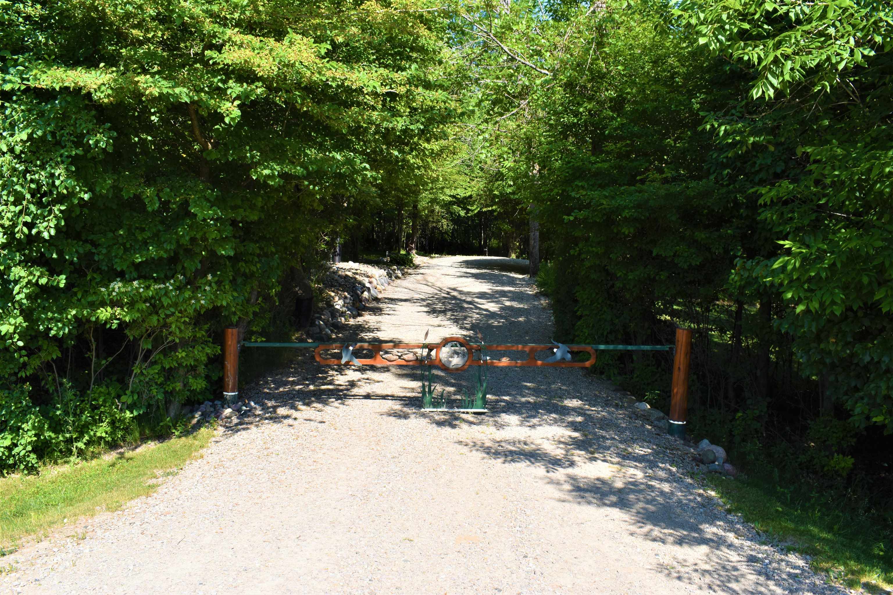 2019 Huntington Circle Property Photo 1