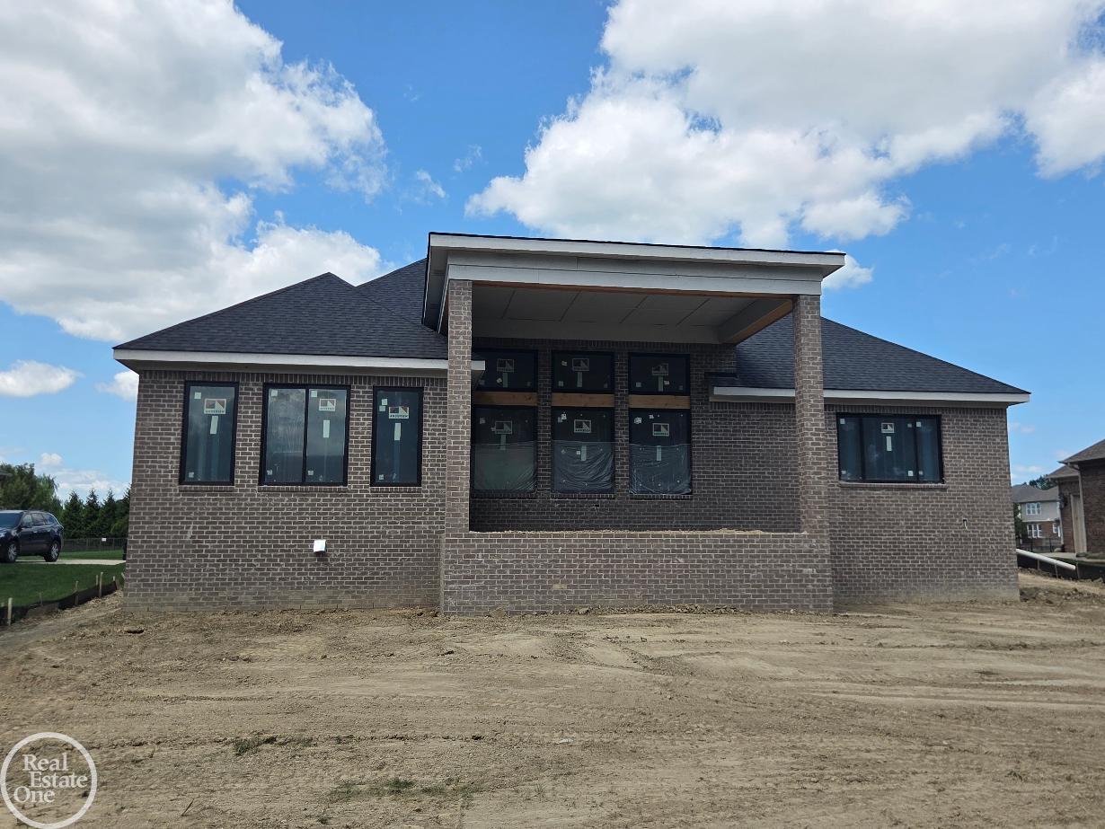 27176 Oxbow Lake Drive Property Photo 4
