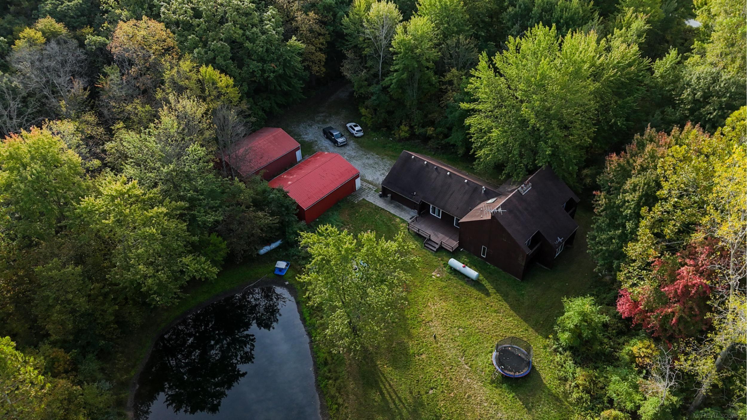 9202 Crawford Road Property Photo 1