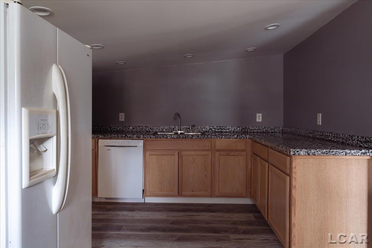 9581 Central Avenue Property Photo 15