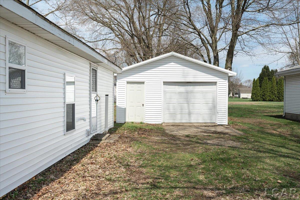 9581 Central Avenue Property Photo 23