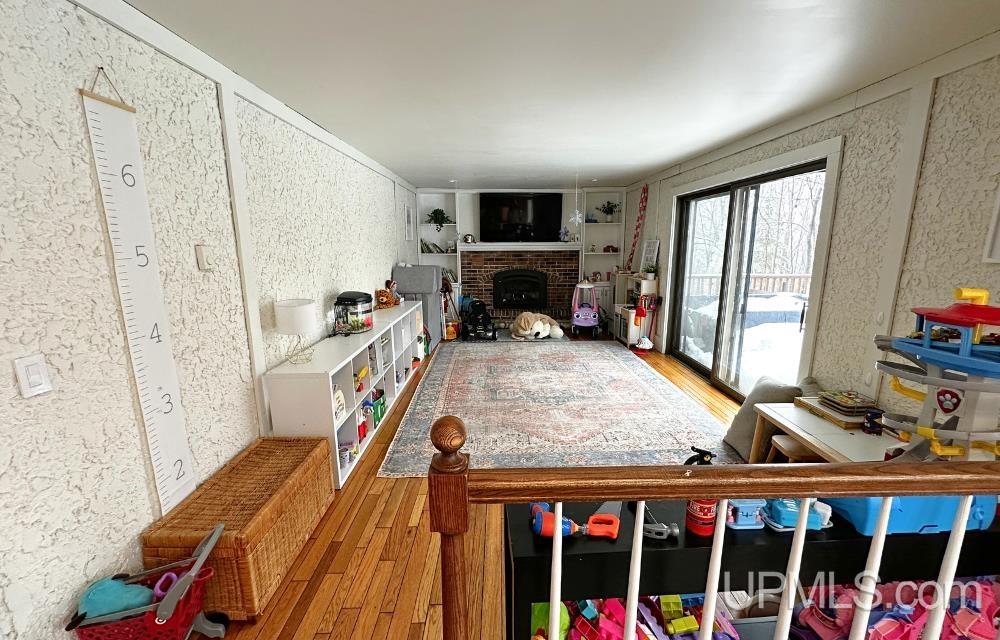 1041 Allouez Road Property Photo 15