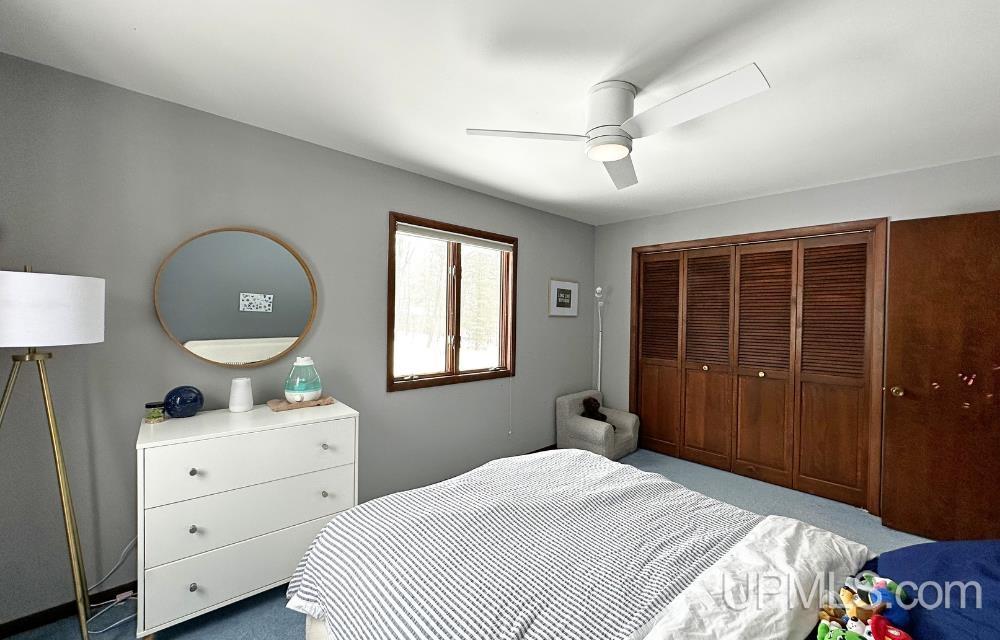 1041 Allouez Road Property Photo 22