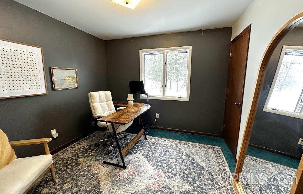1041 Allouez Road Property Photo 25
